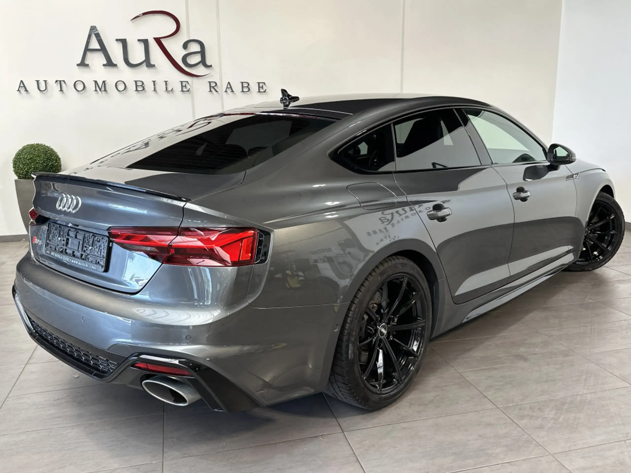 Audi - RS5