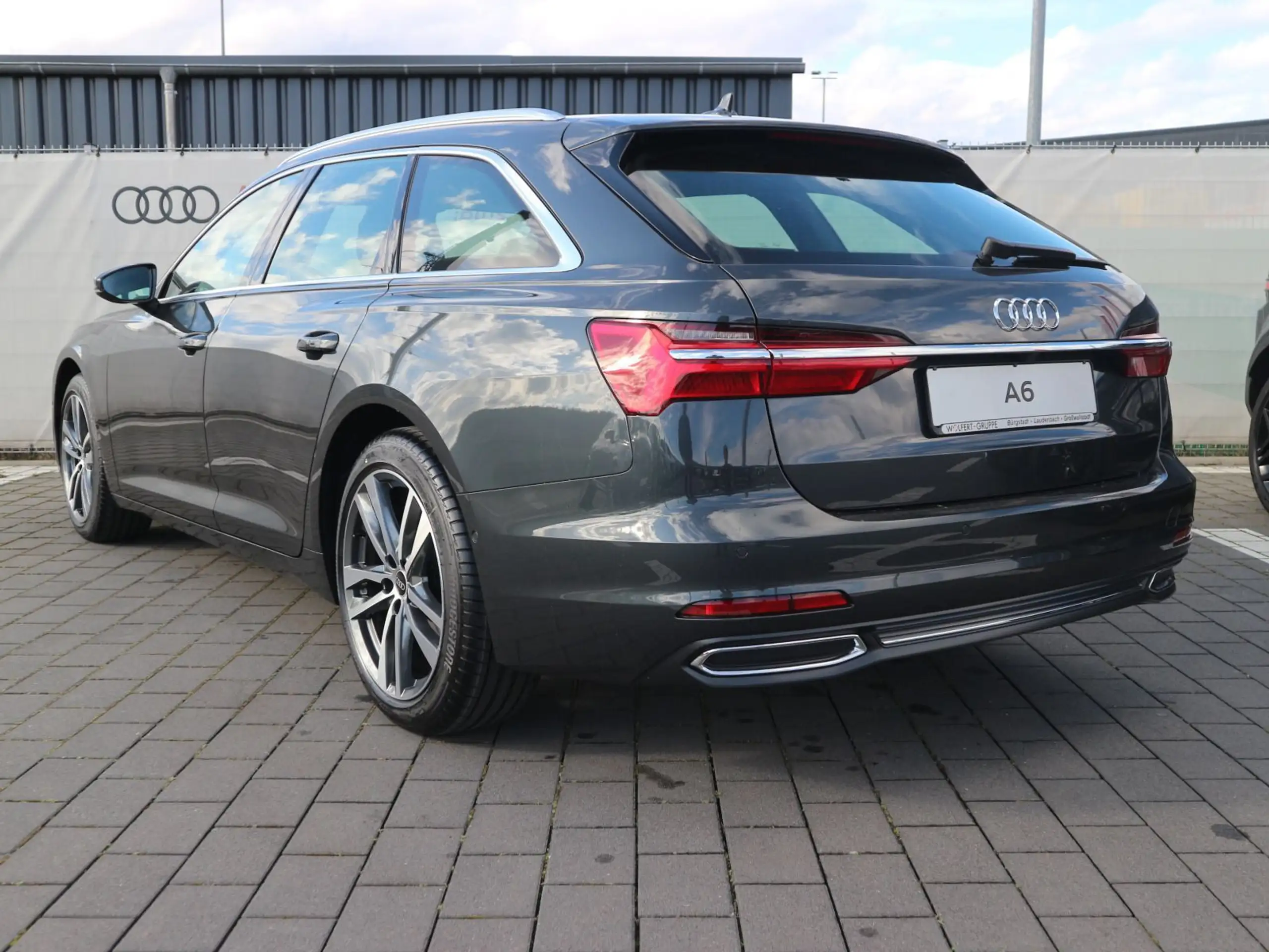 Audi - A6