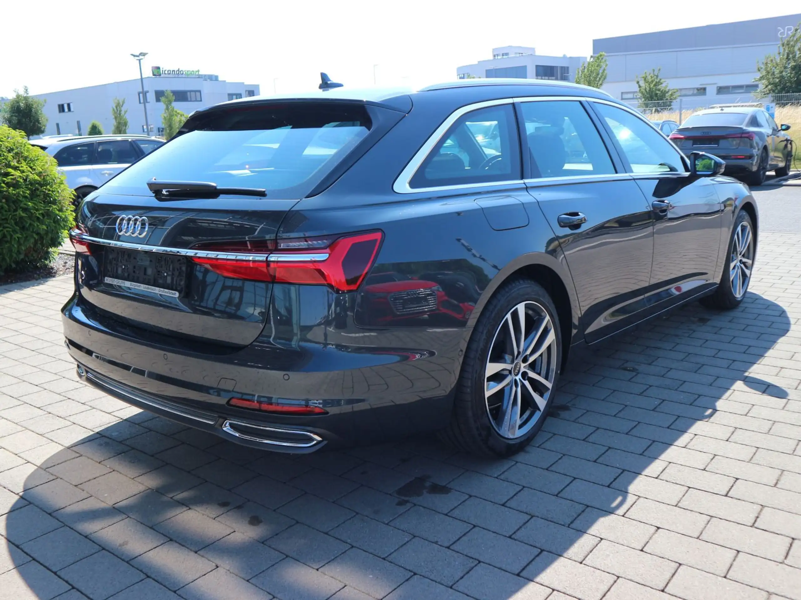 Audi - A6