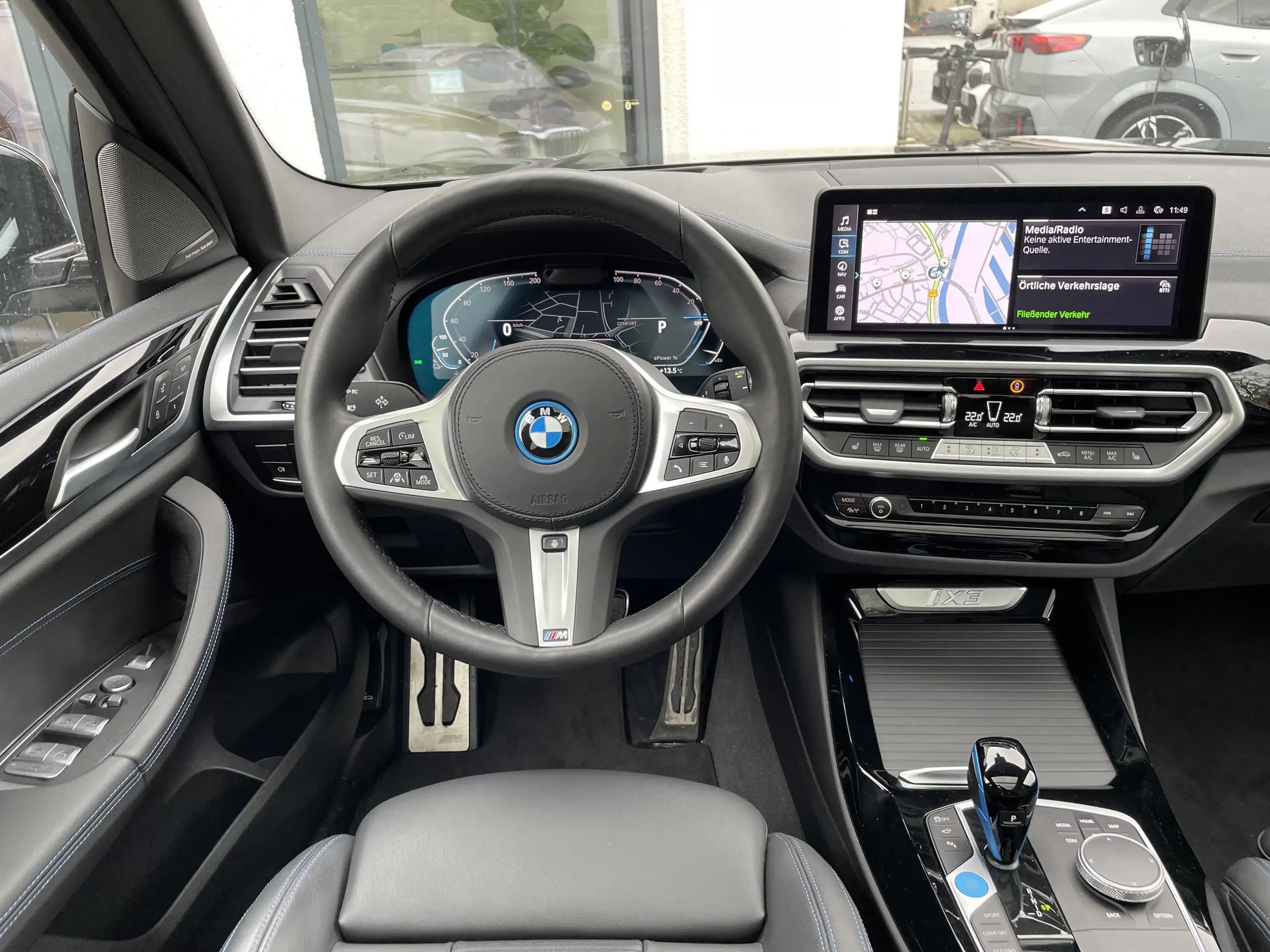 BMW - iX3