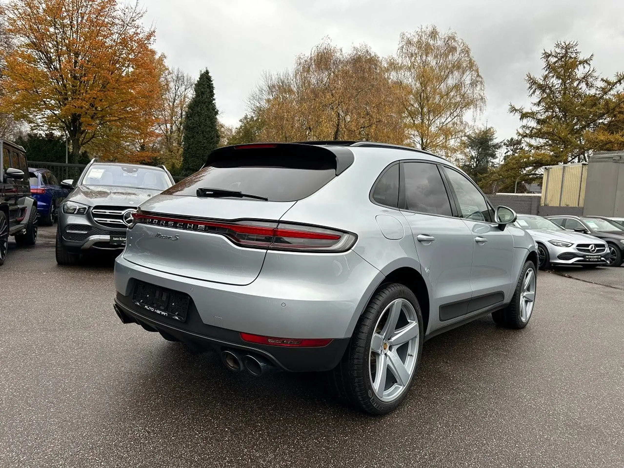 Porsche - Macan