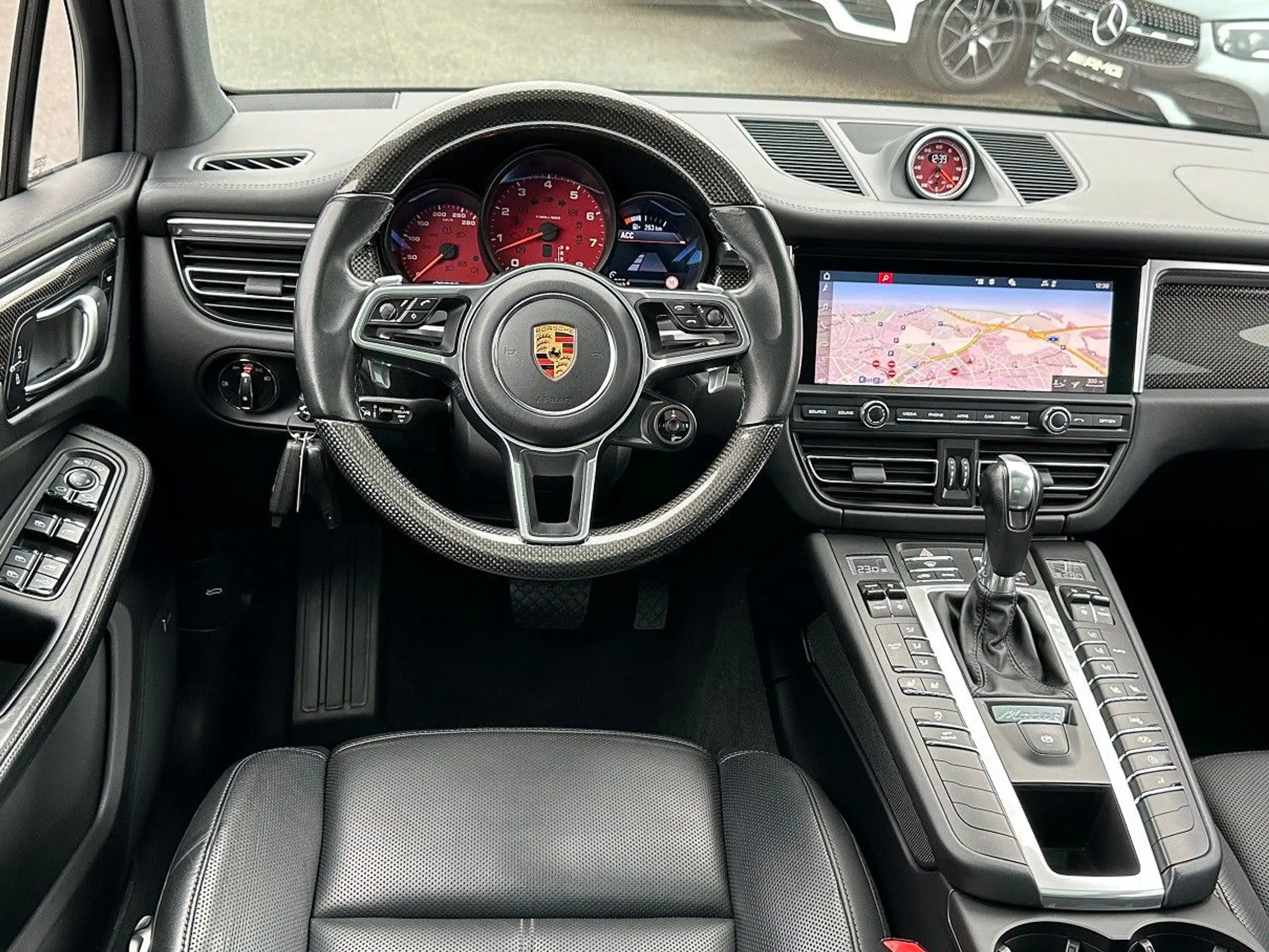 Porsche - Macan