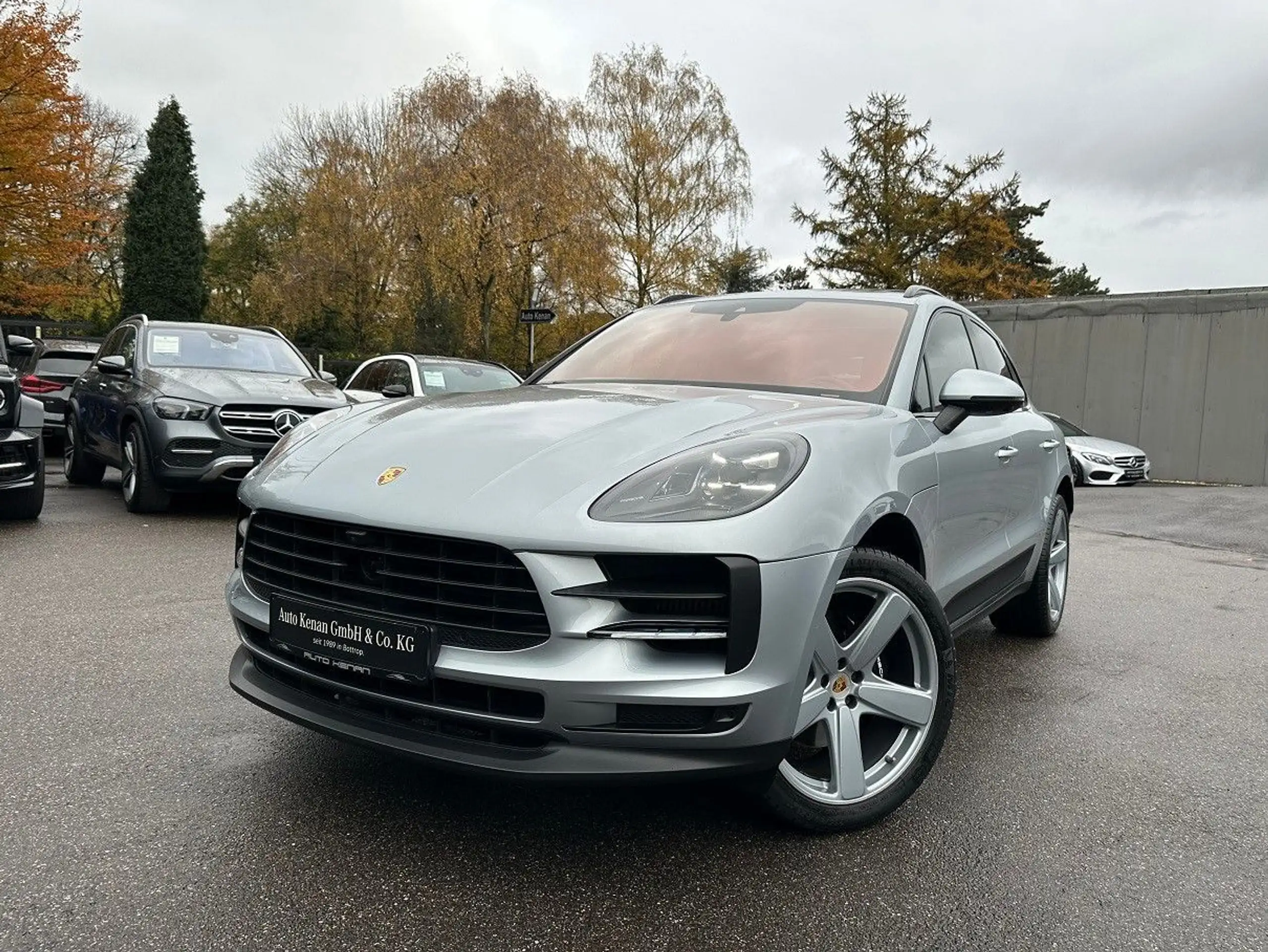 Porsche - Macan