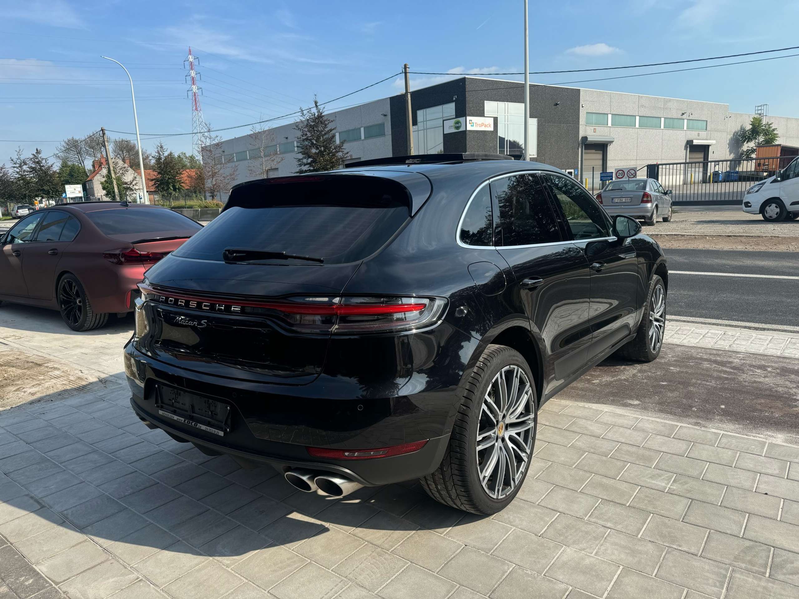 Porsche - Macan