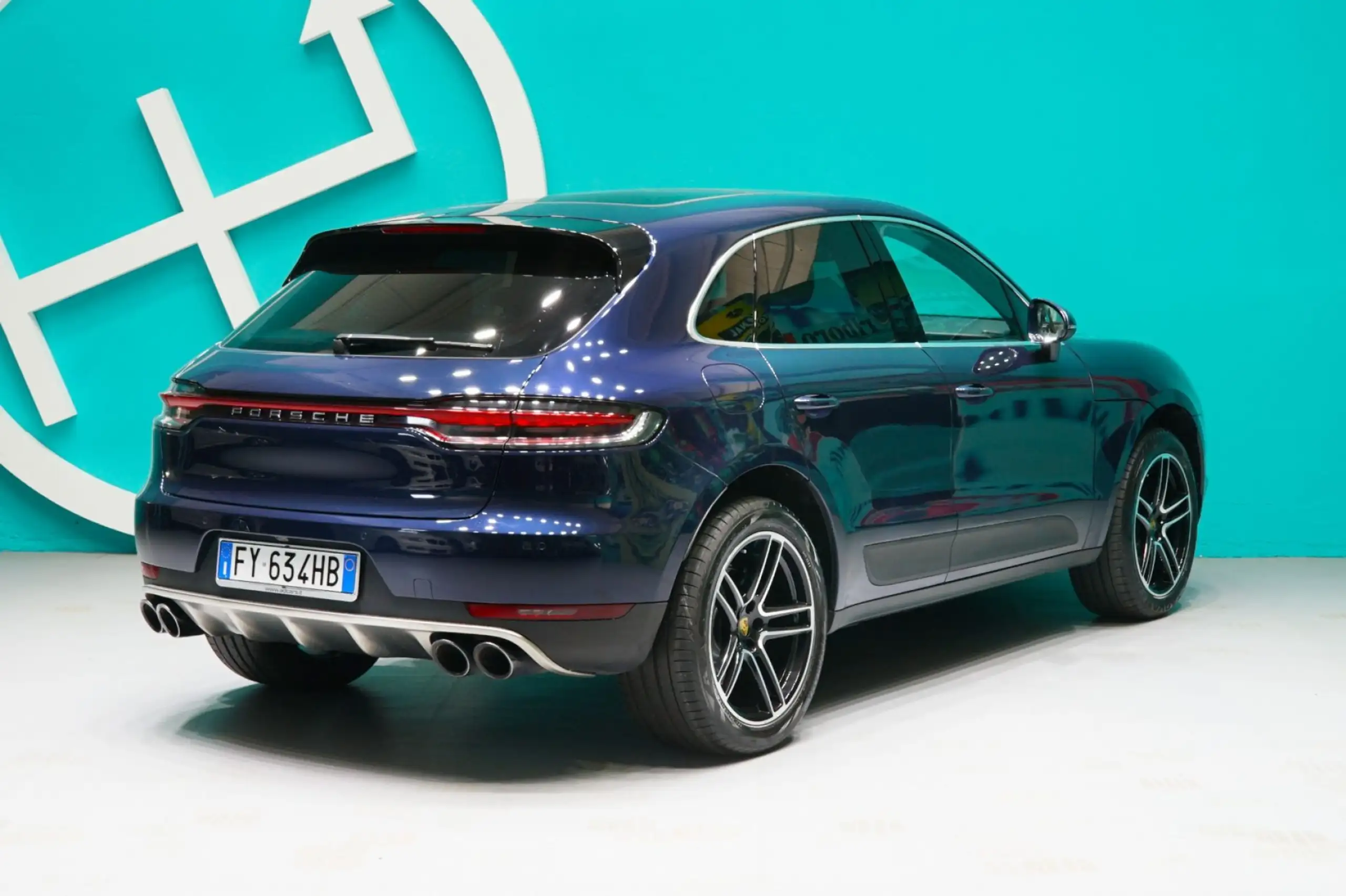 Porsche - Macan