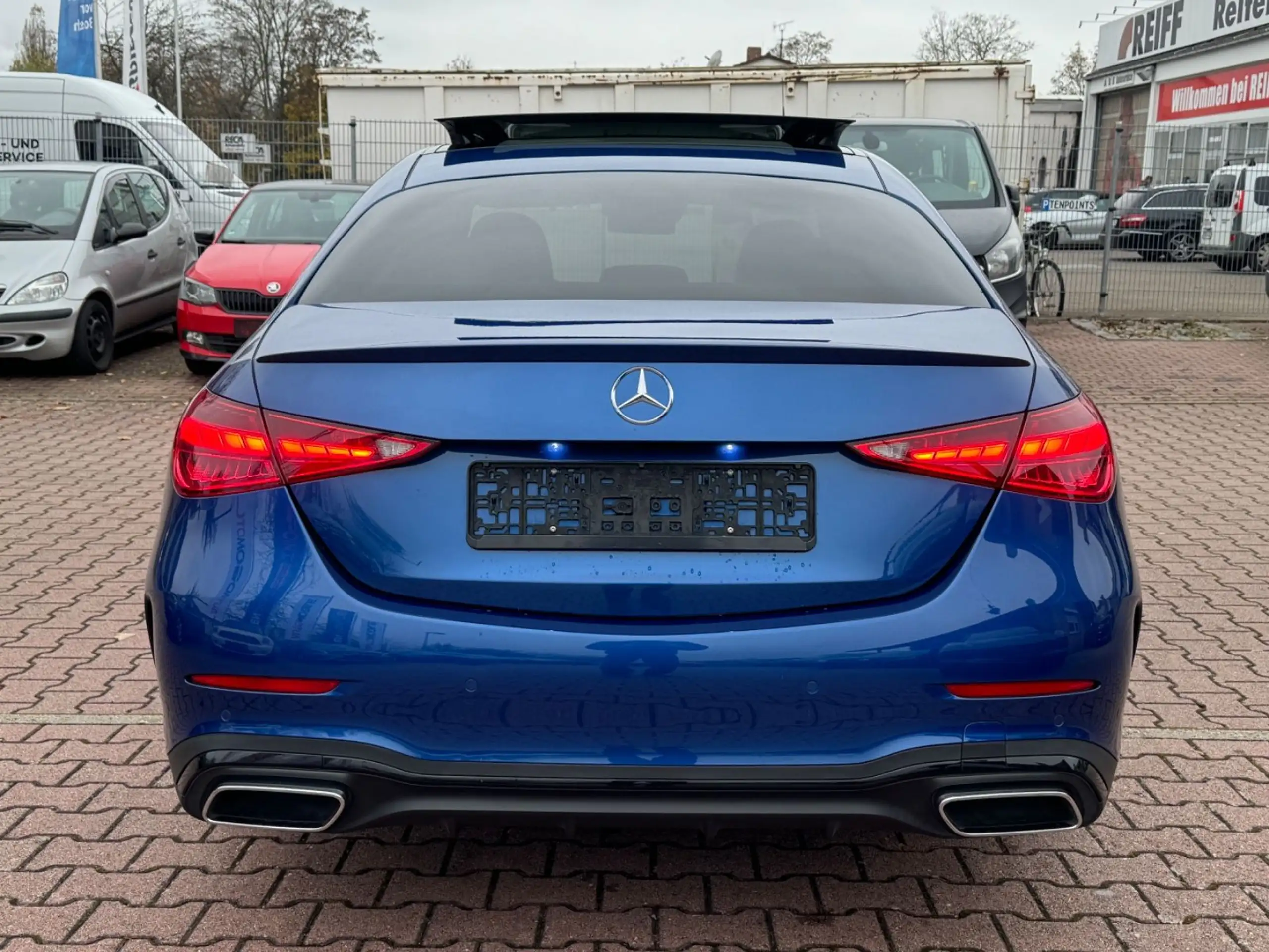 Mercedes-Benz - C 300