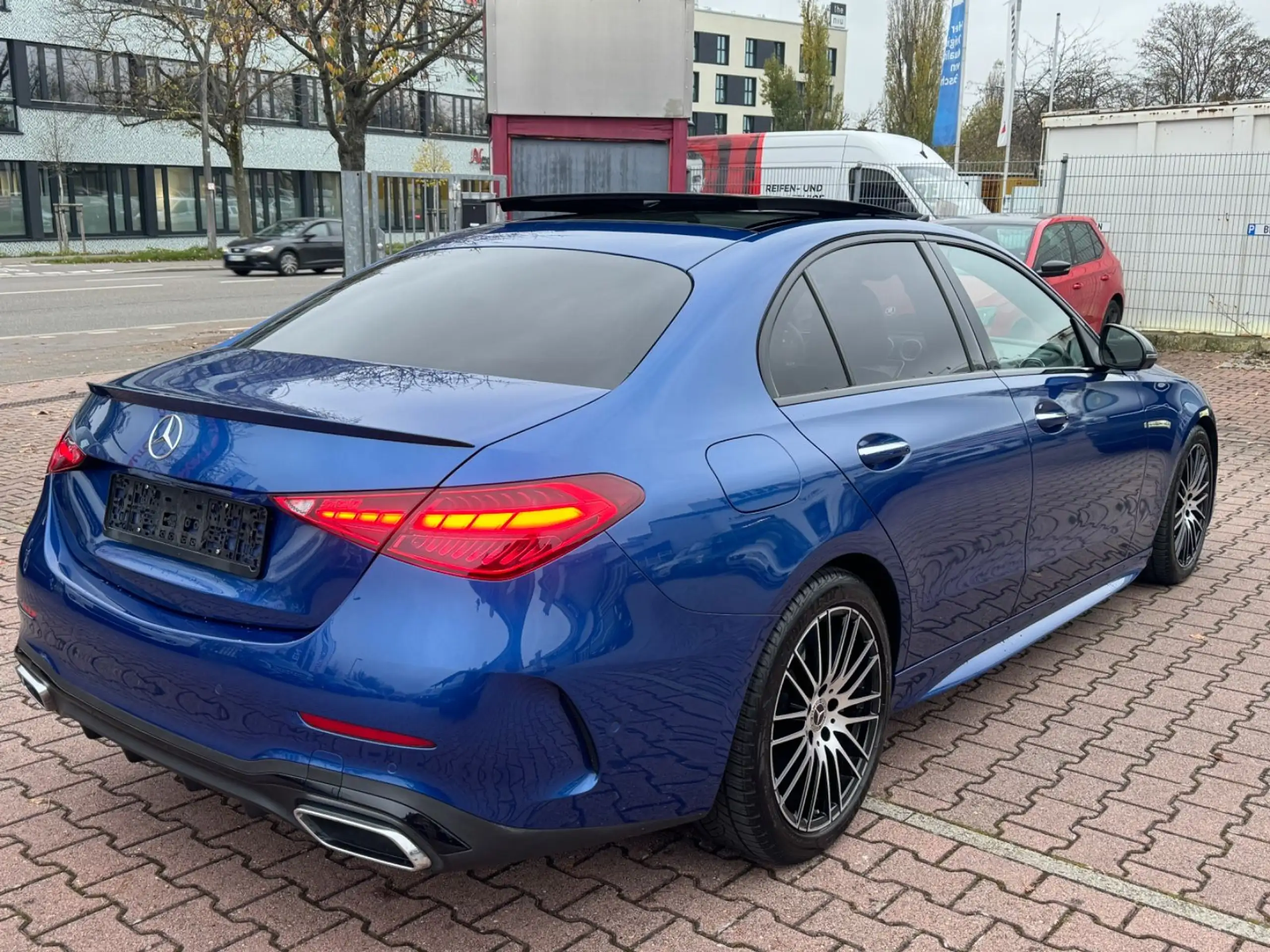 Mercedes-Benz - C 300