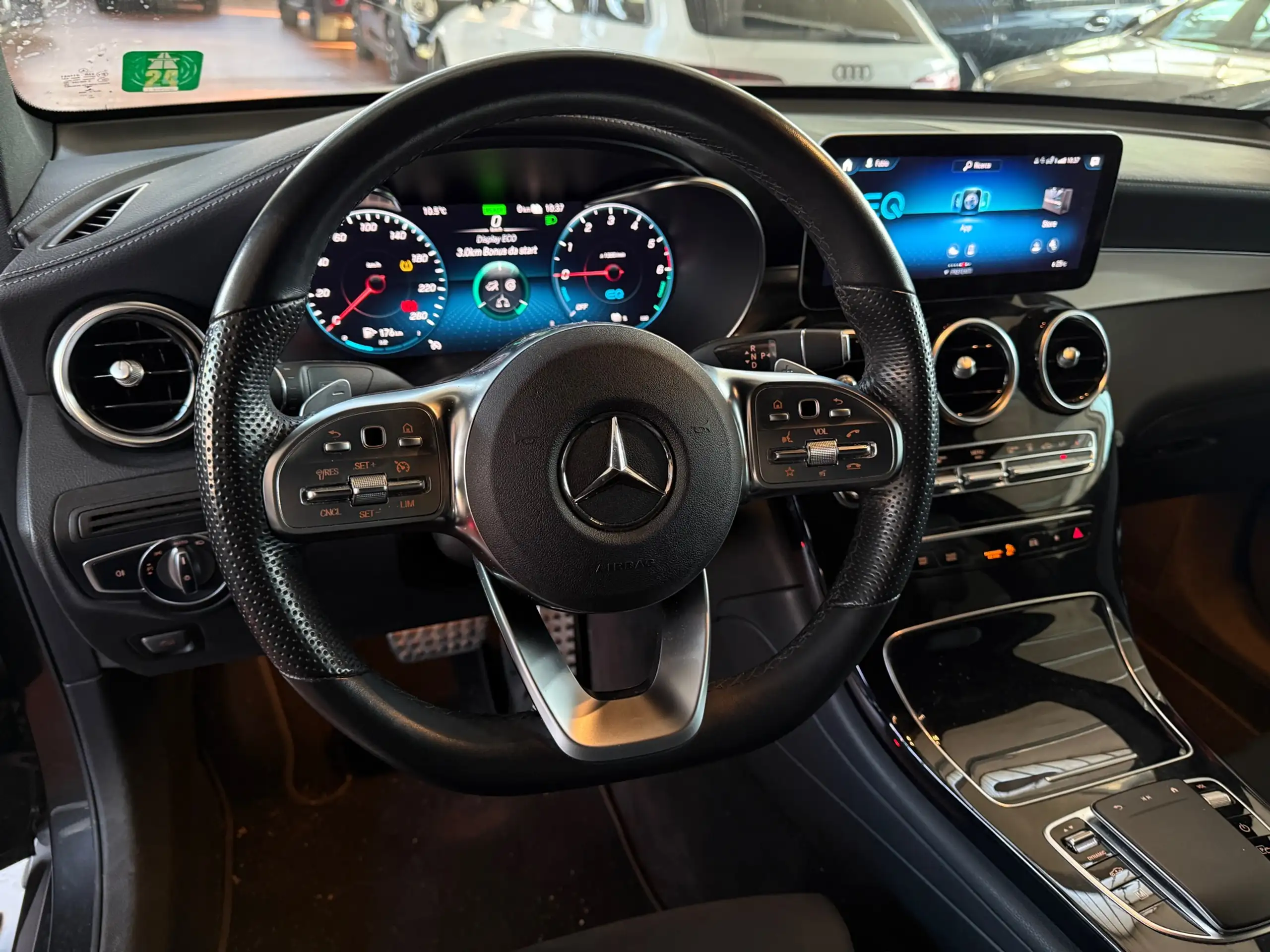 Mercedes-Benz - GLC 300