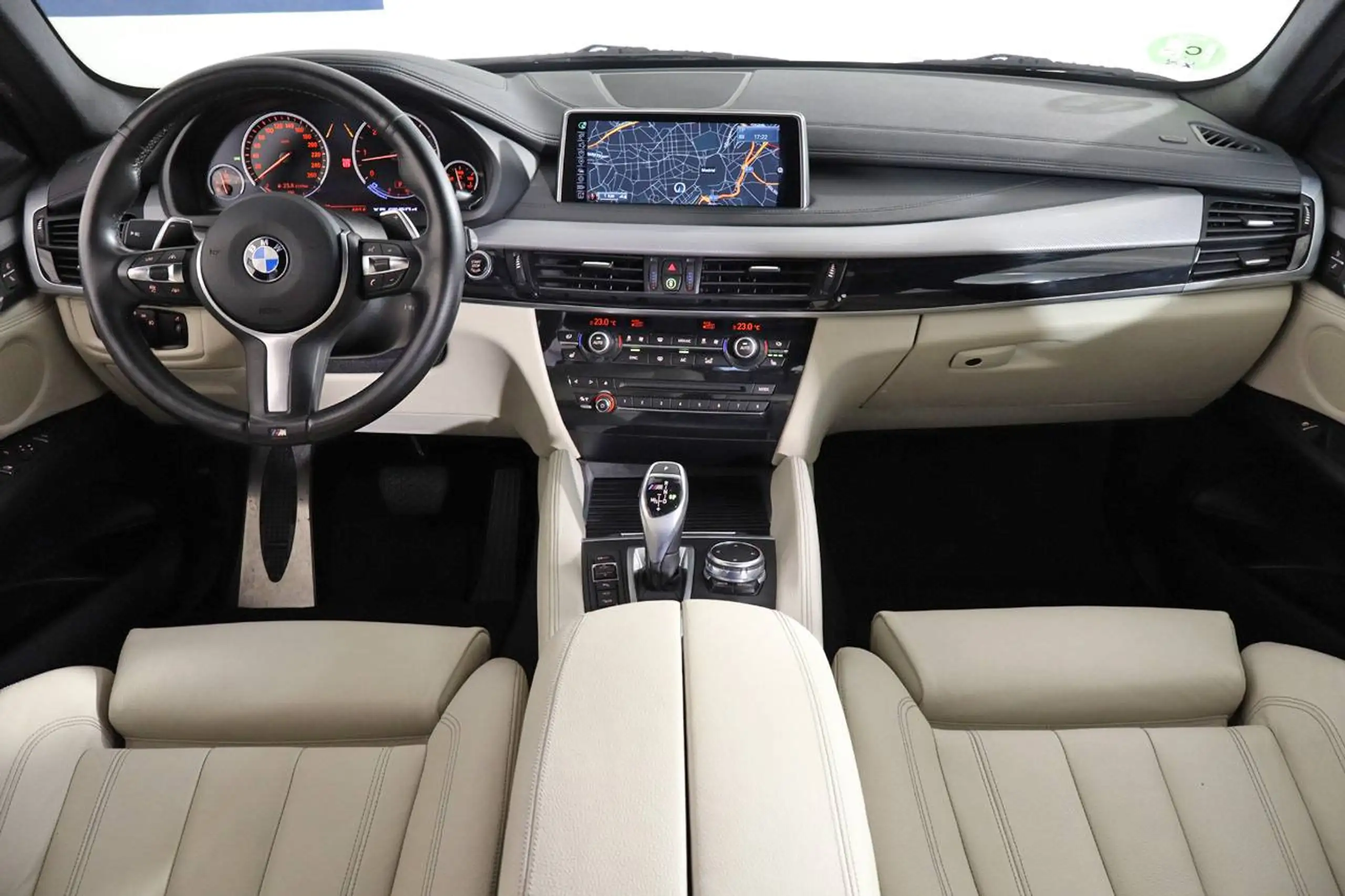 BMW - X6