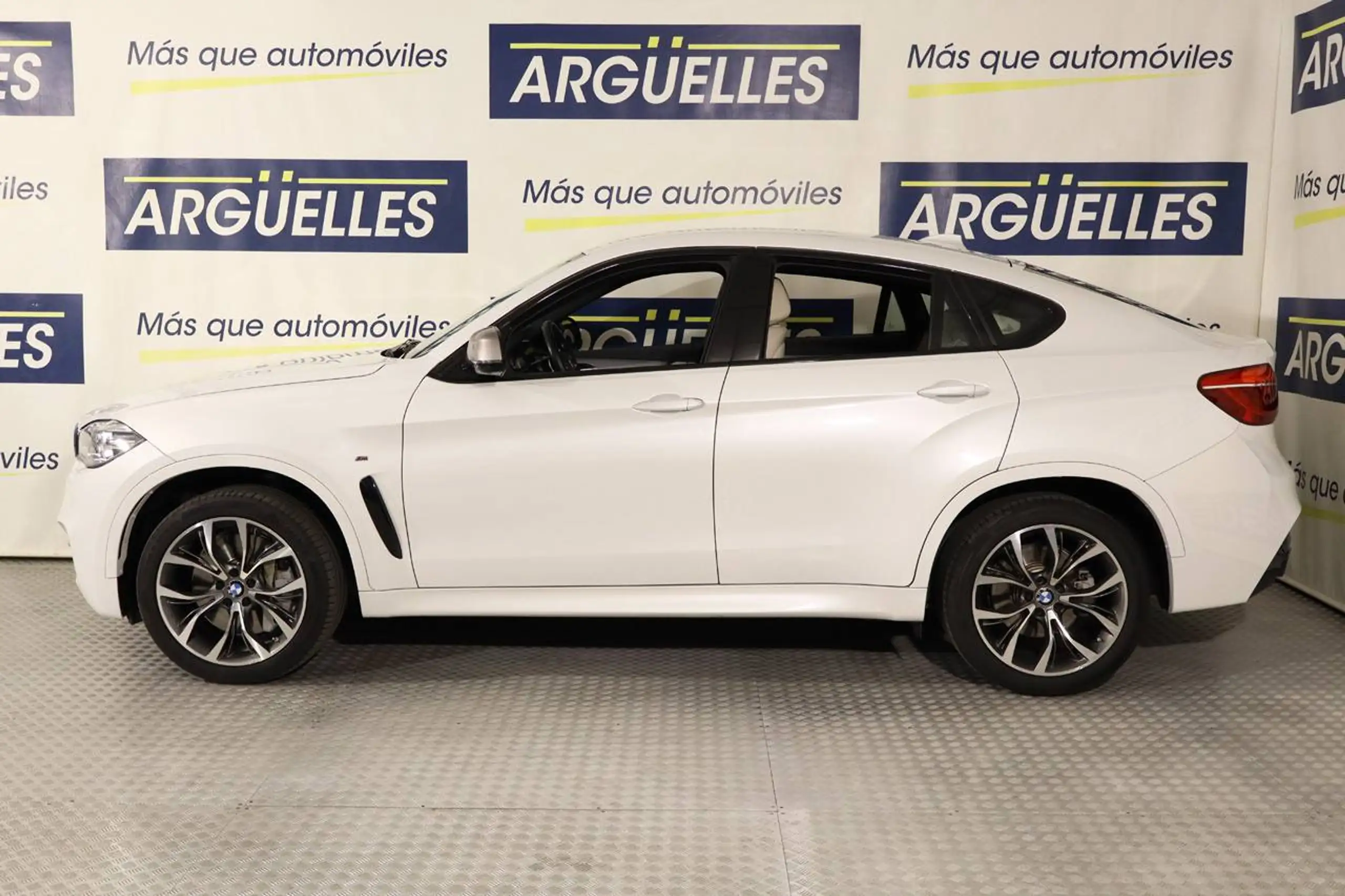 BMW - X6