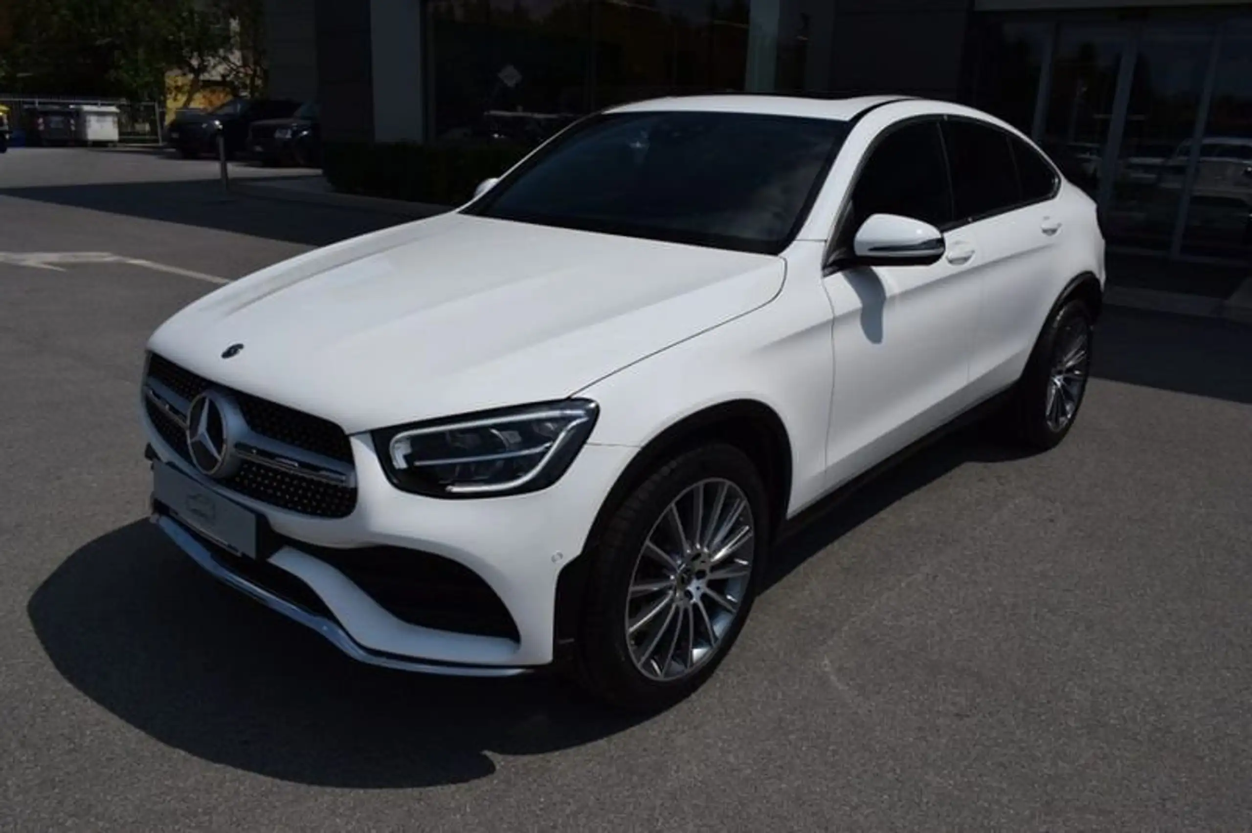 Mercedes-Benz - GLC 300