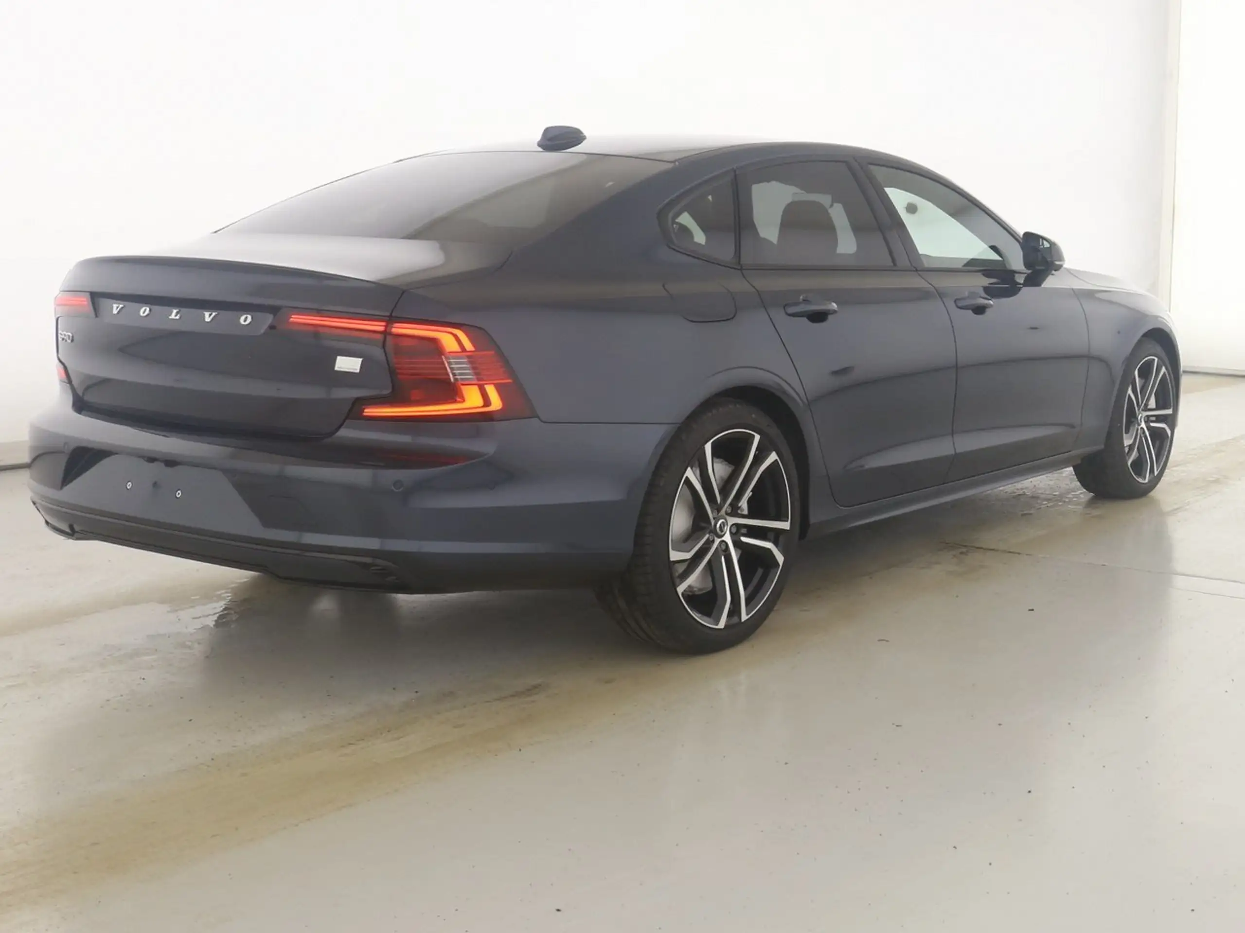 Volvo - S90