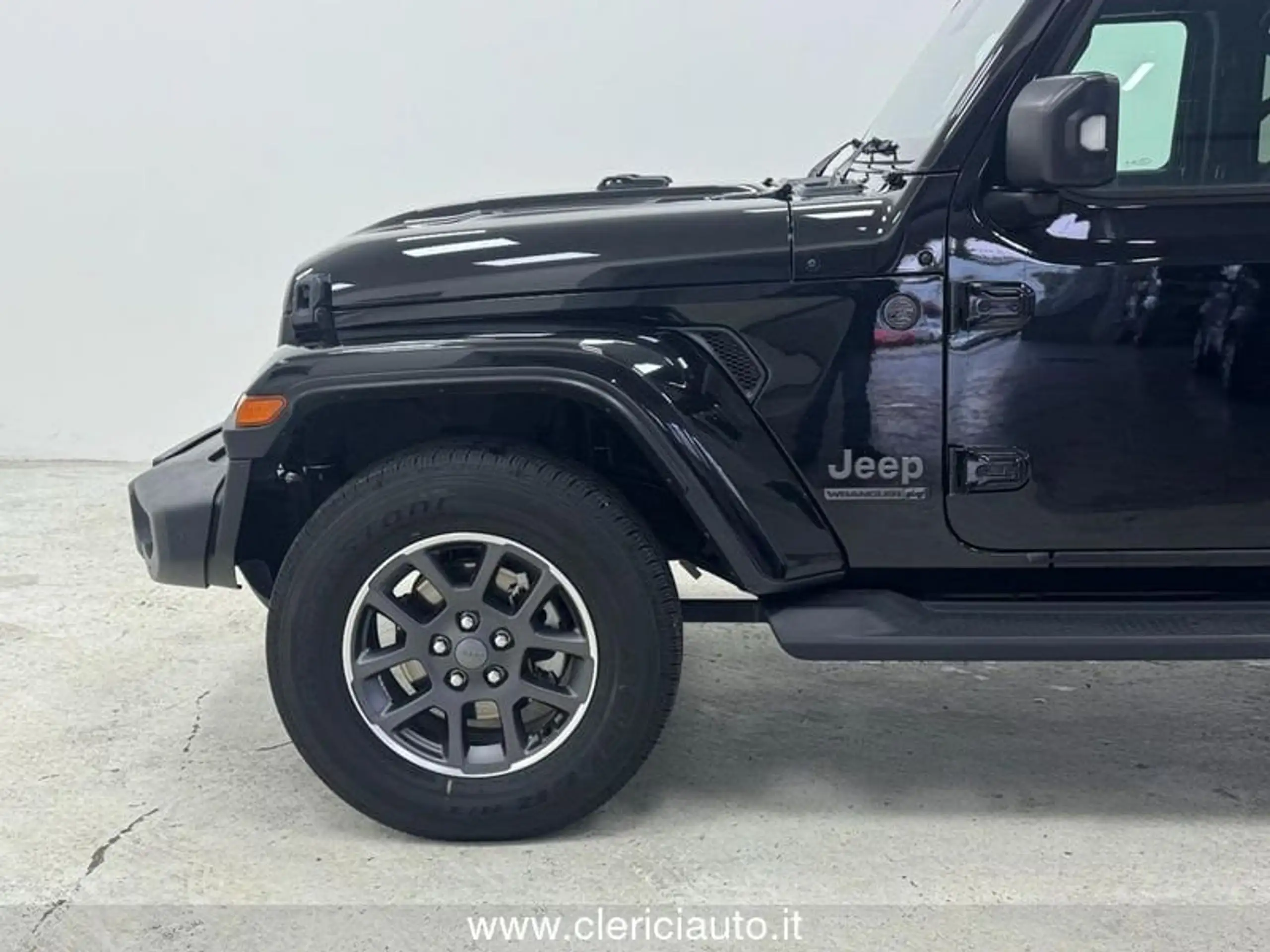 Jeep - Wrangler