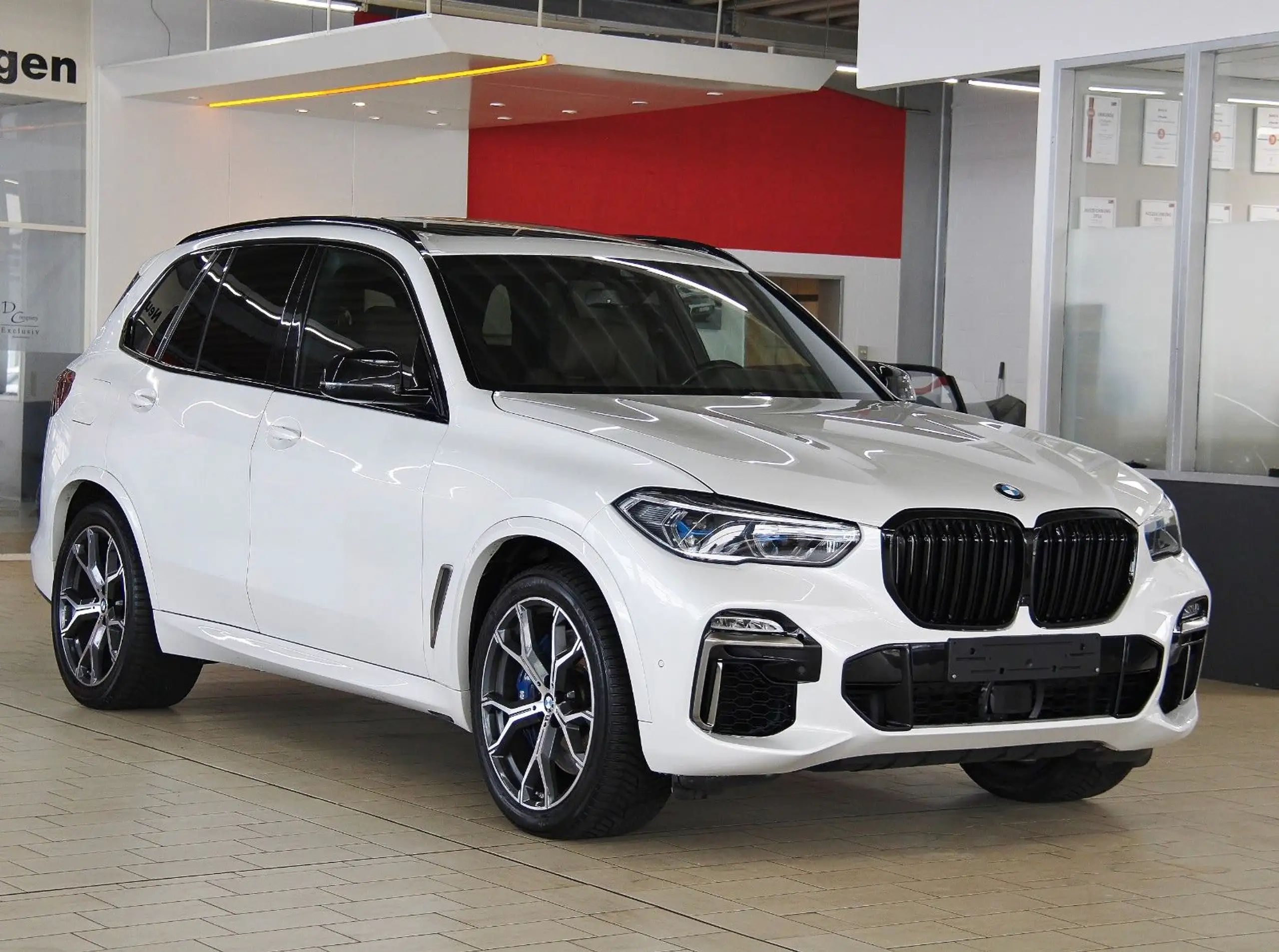 BMW - X5 M