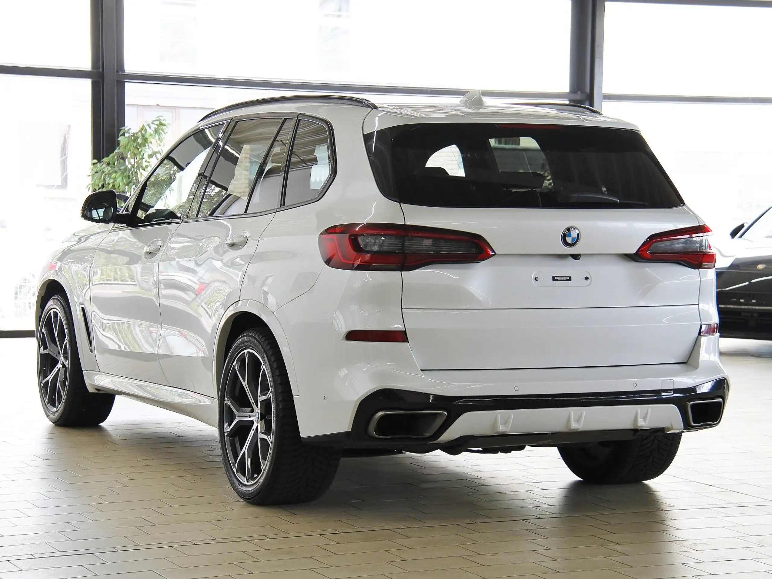 BMW - X5 M