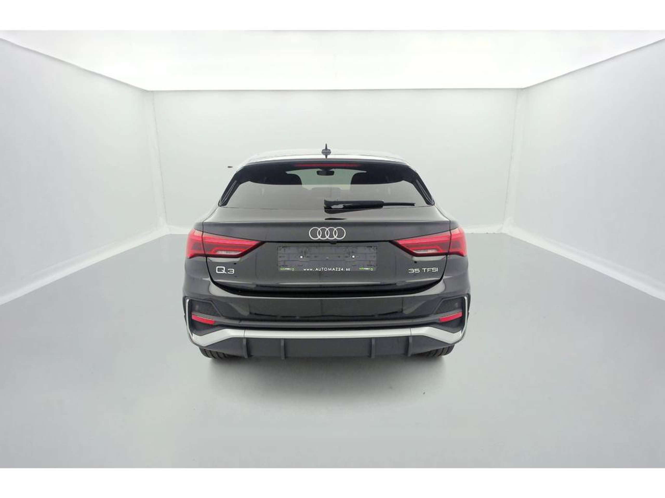 Audi - Q3