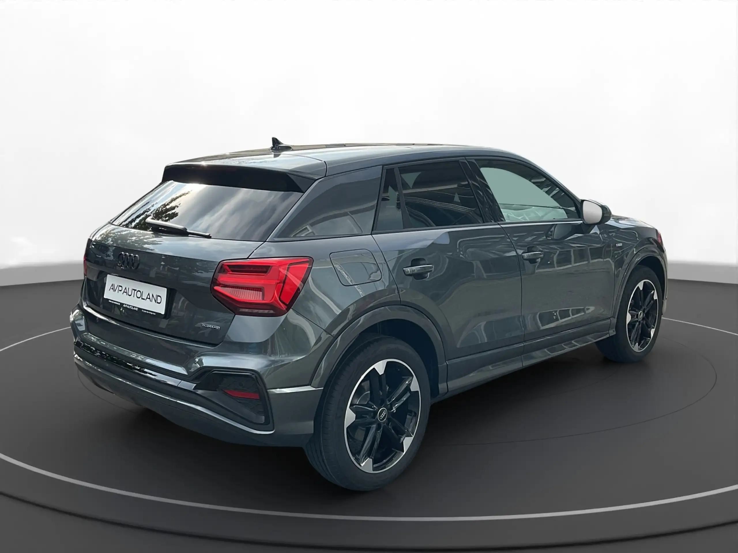 Audi - Q2