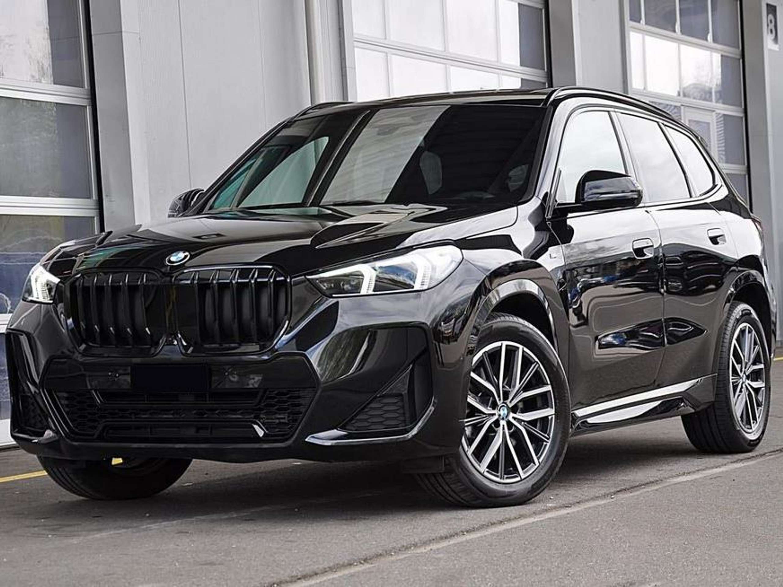 BMW - X1