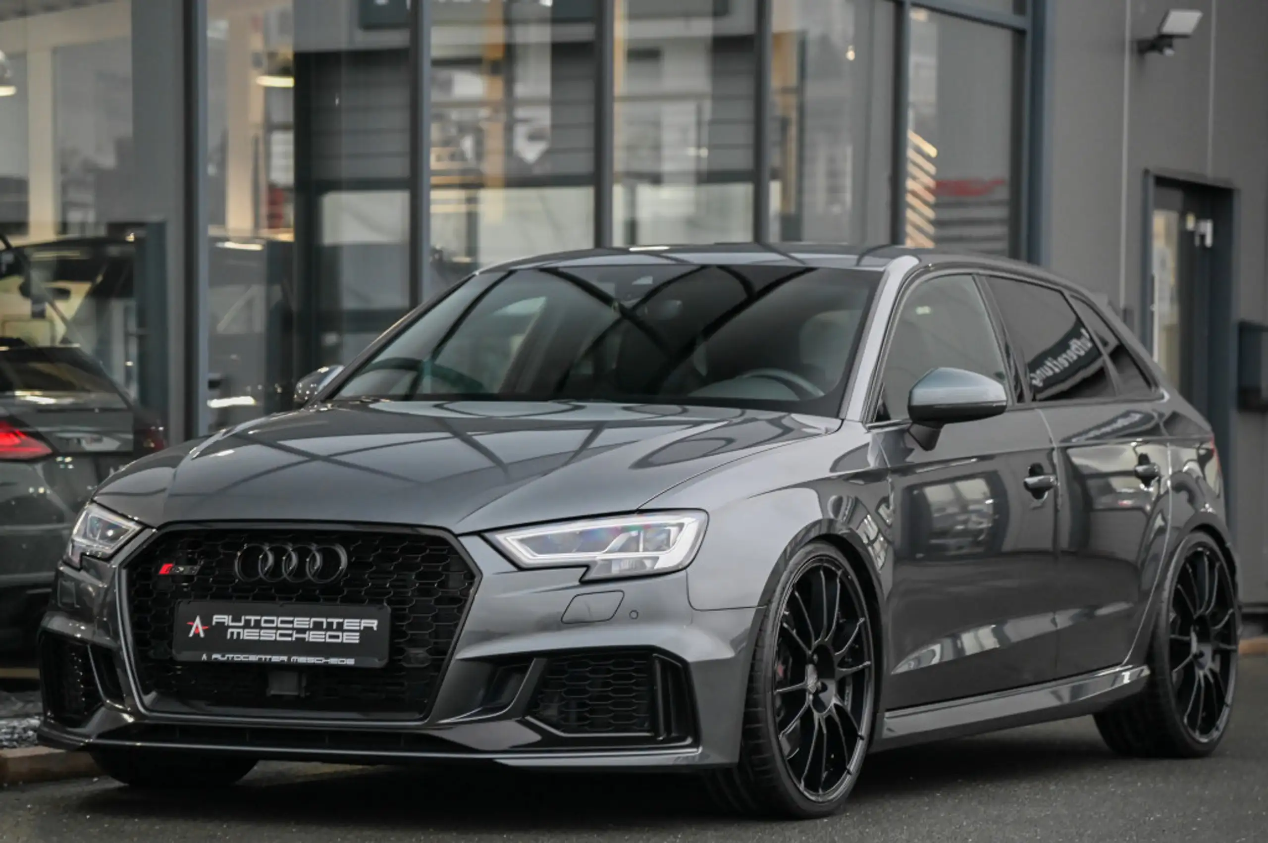 Audi - RS3