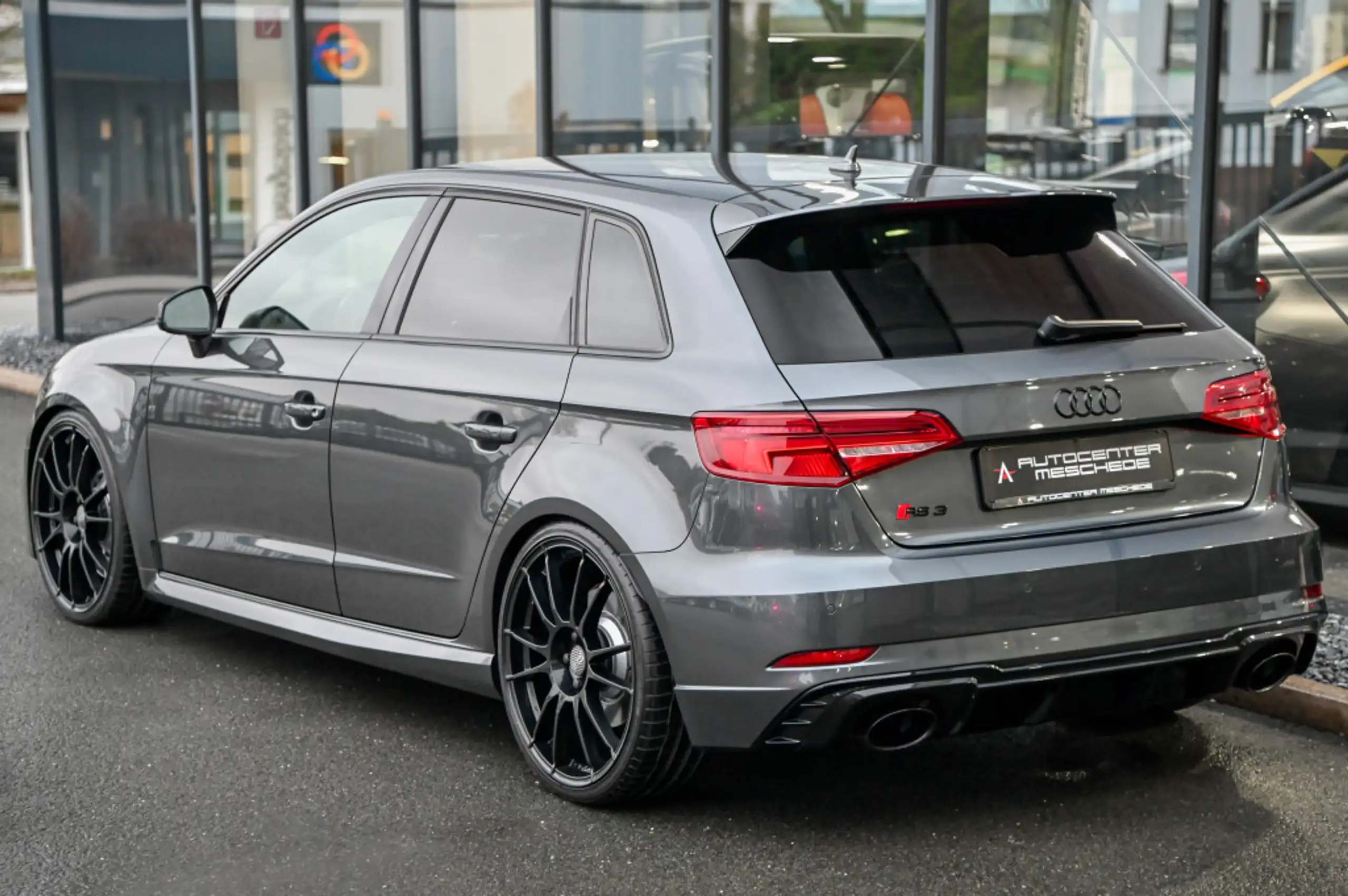 Audi - RS3