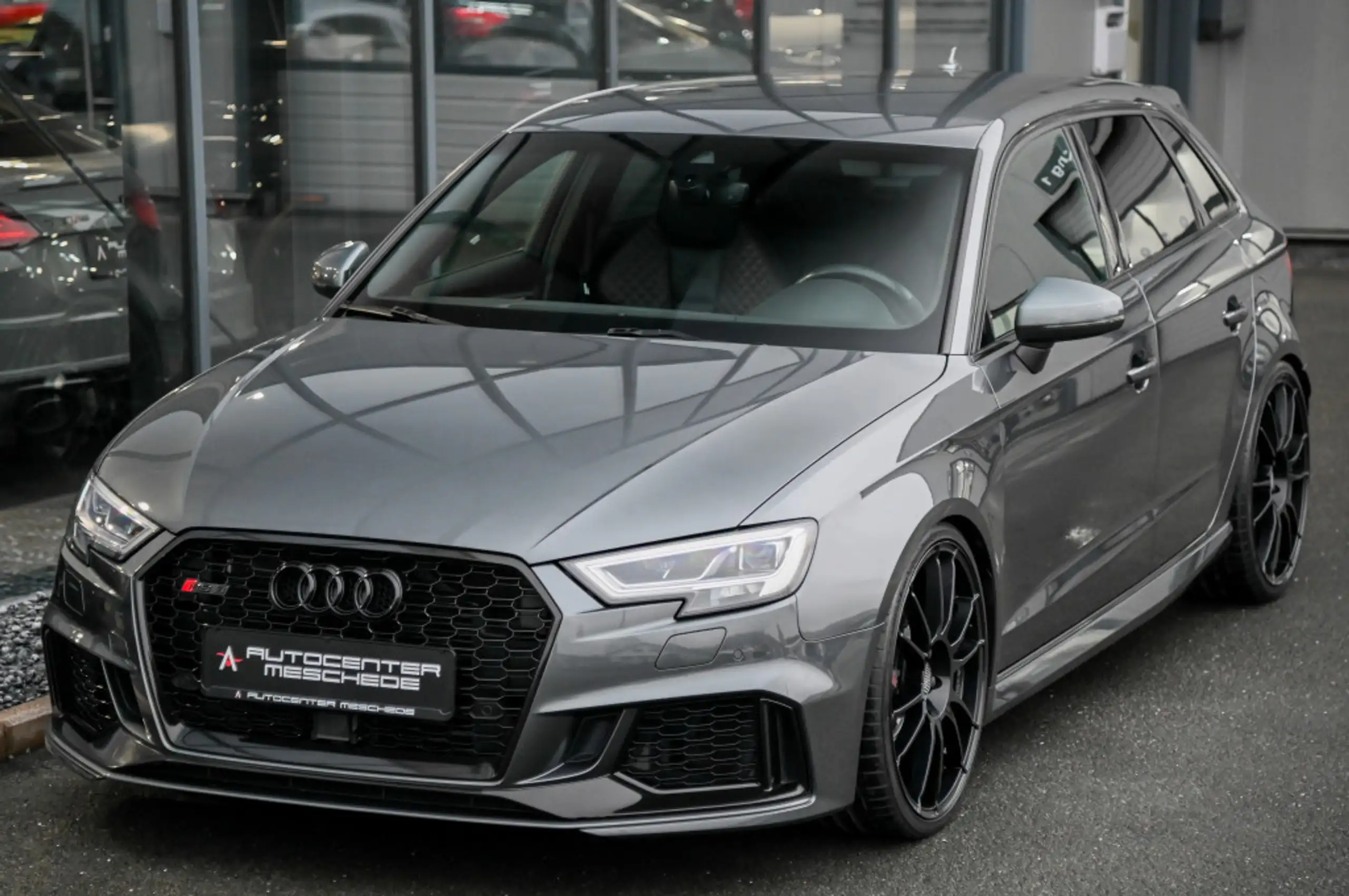 Audi - RS3