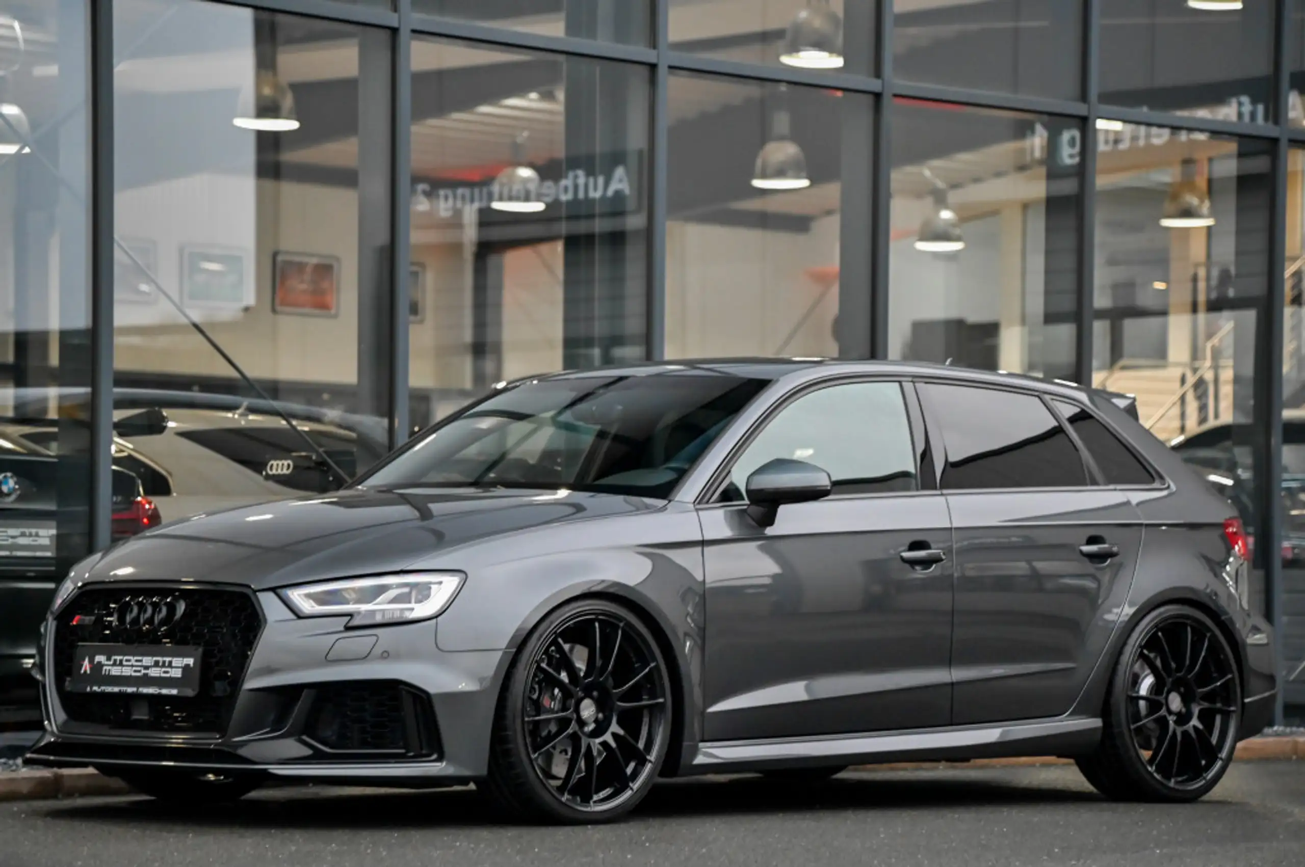 Audi - RS3