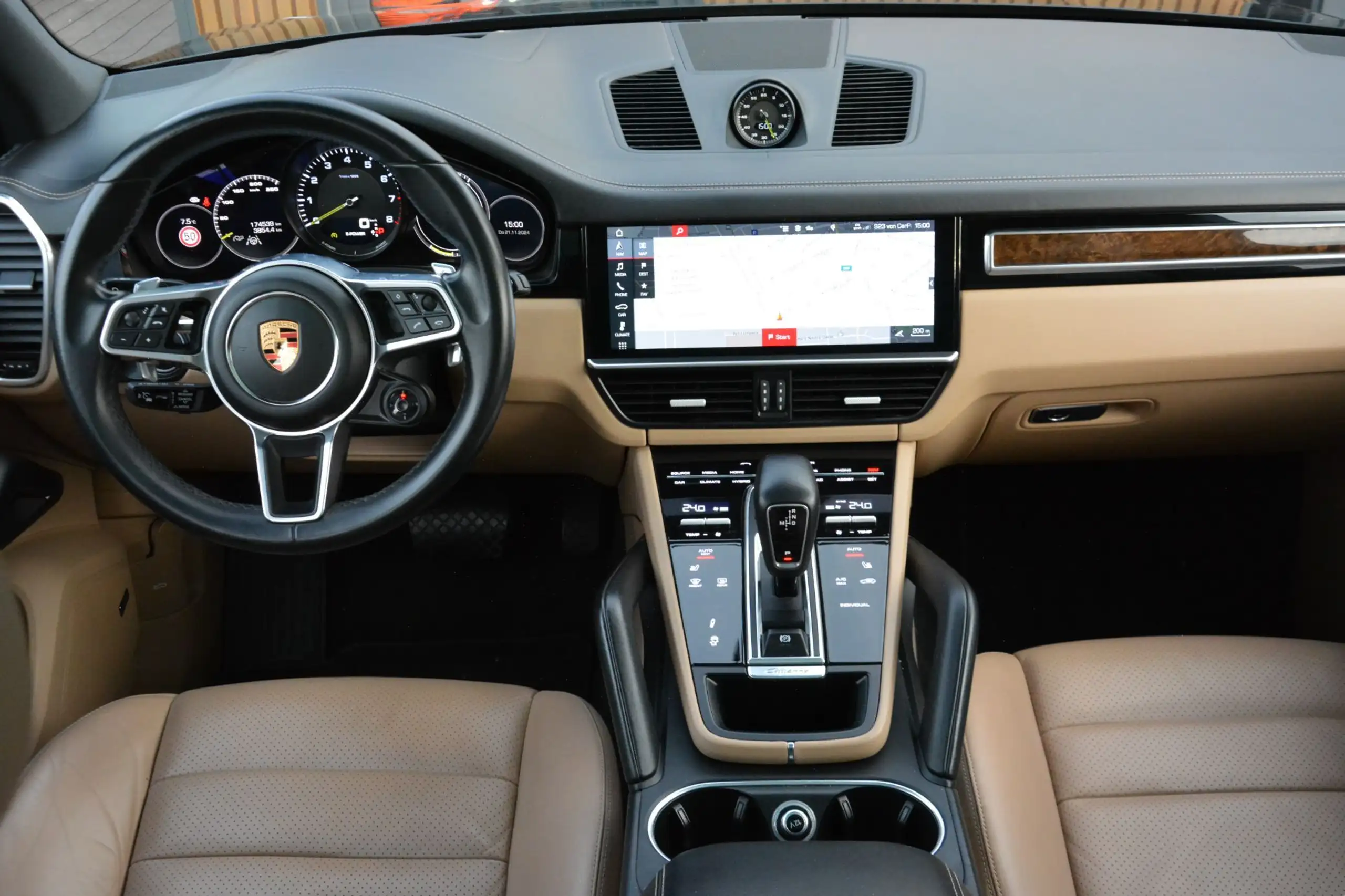 Porsche - Cayenne