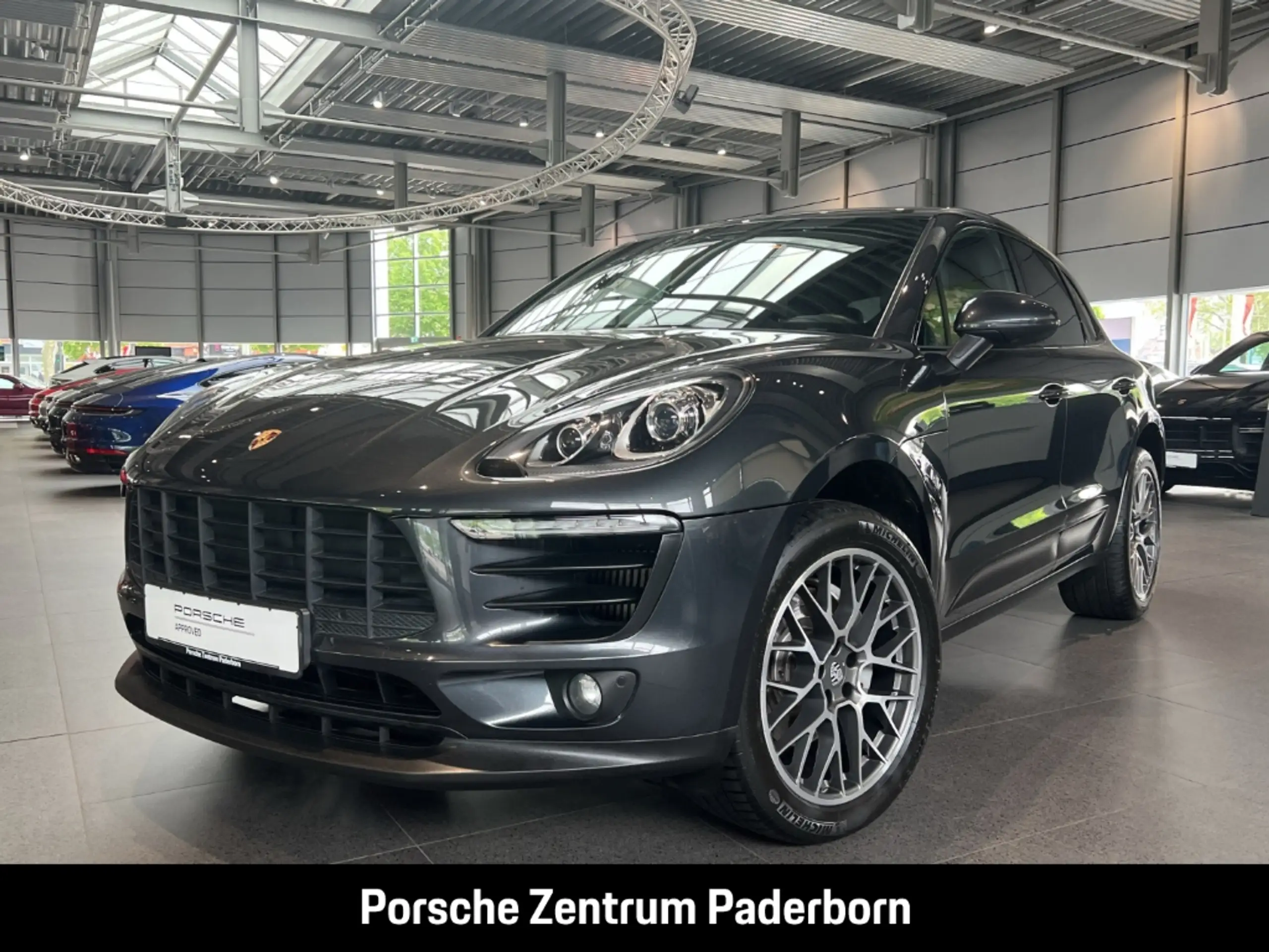 Porsche - Macan