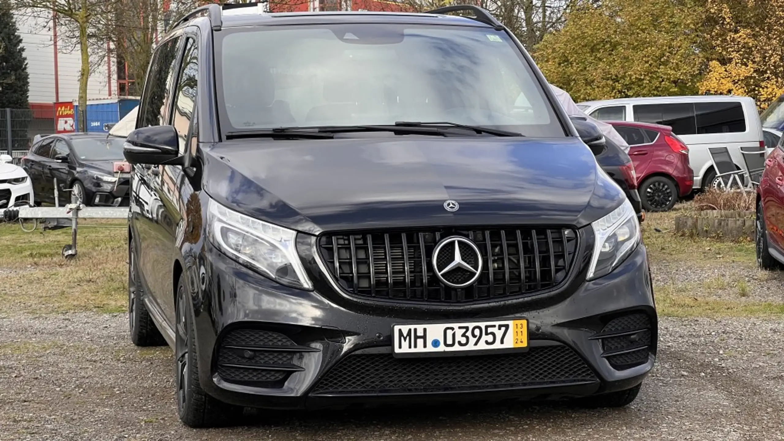 Mercedes-Benz - V 220