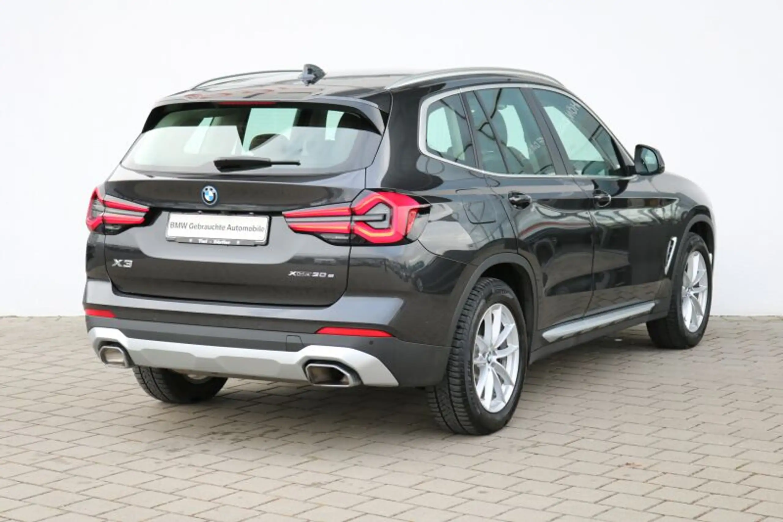 BMW - X3