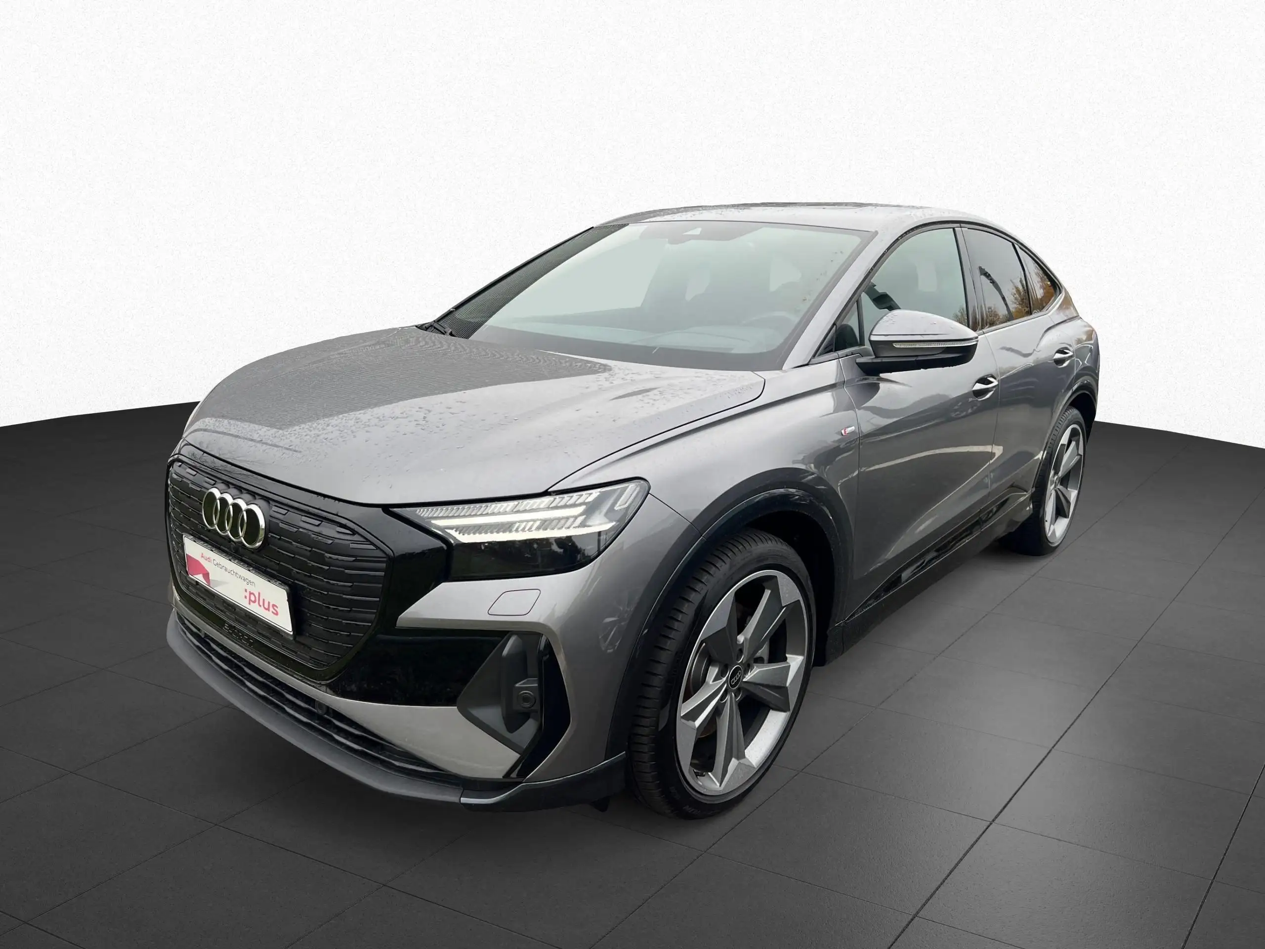 Audi - Q4 e-tron