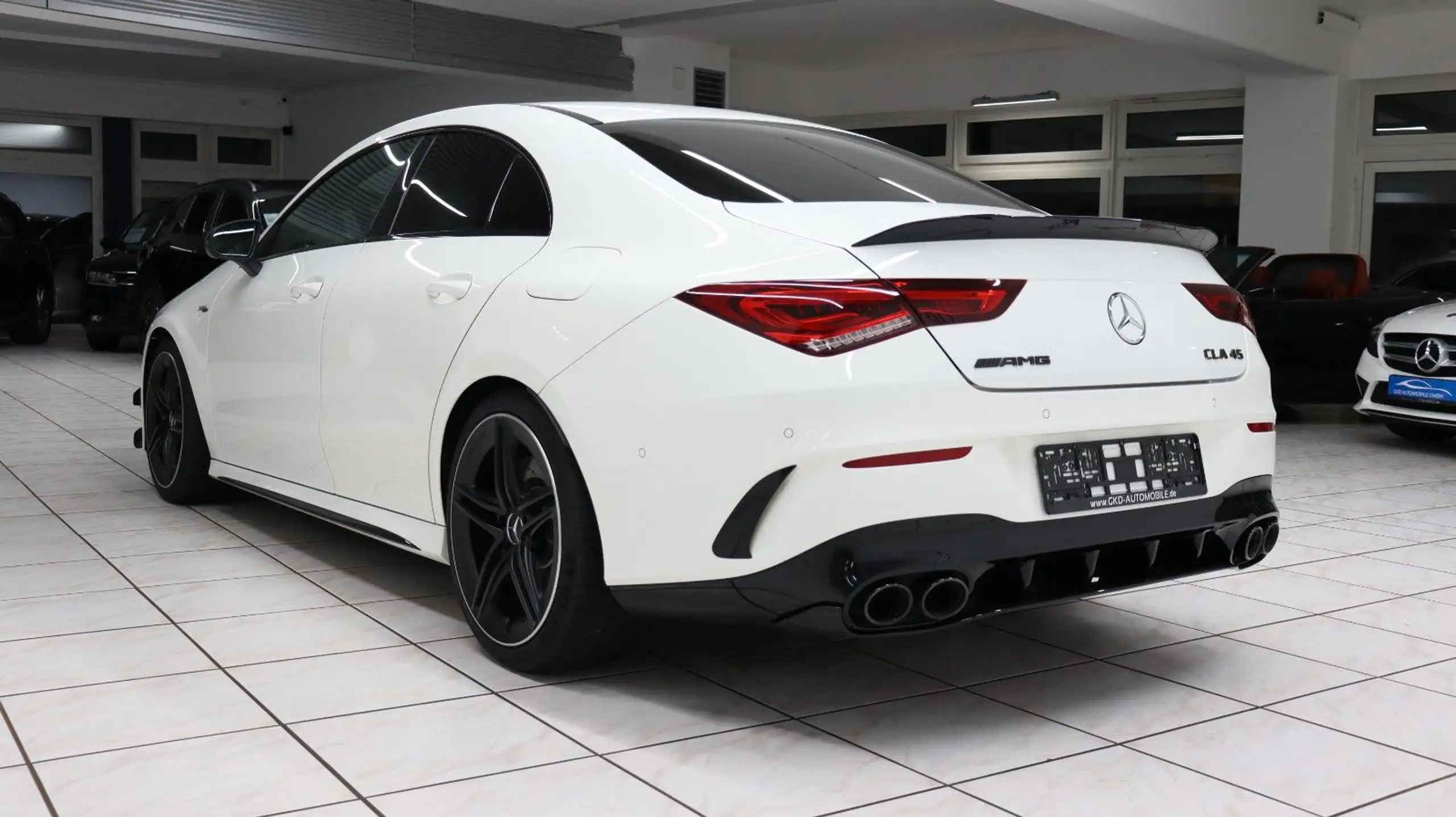 Mercedes-Benz - CLA 45 AMG