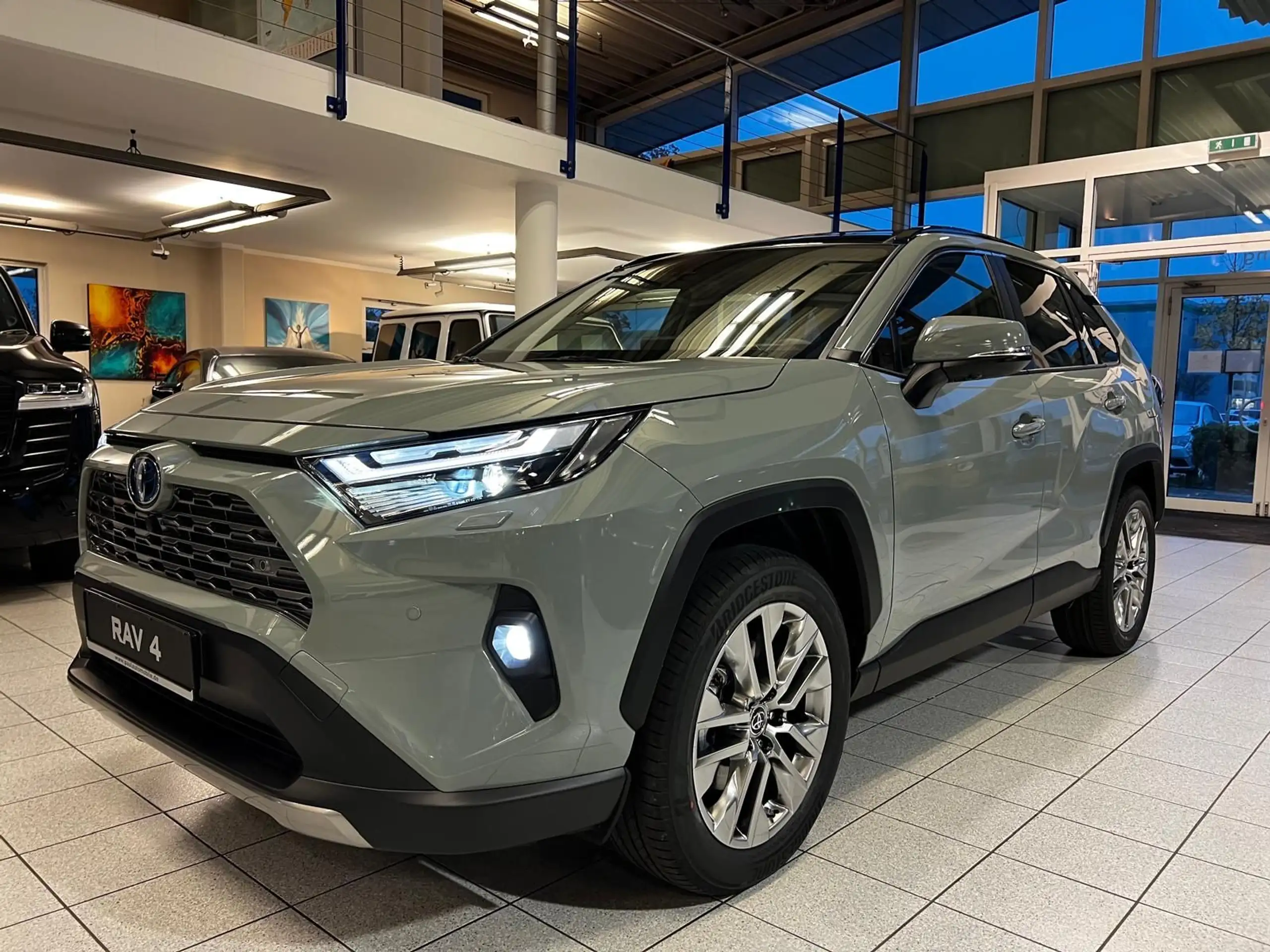 Toyota - RAV 4