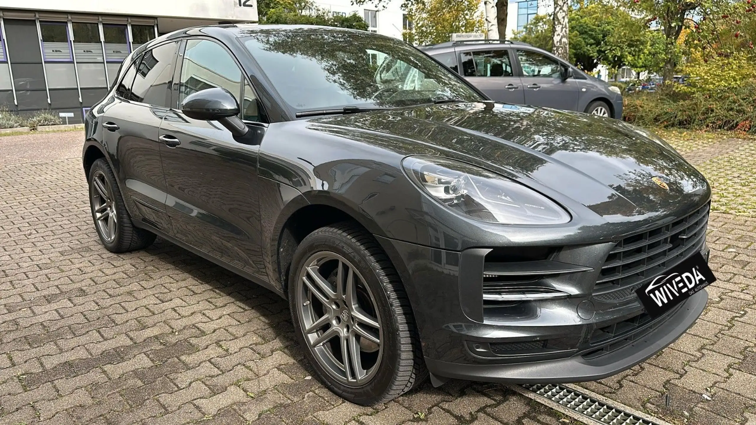 Porsche - Macan