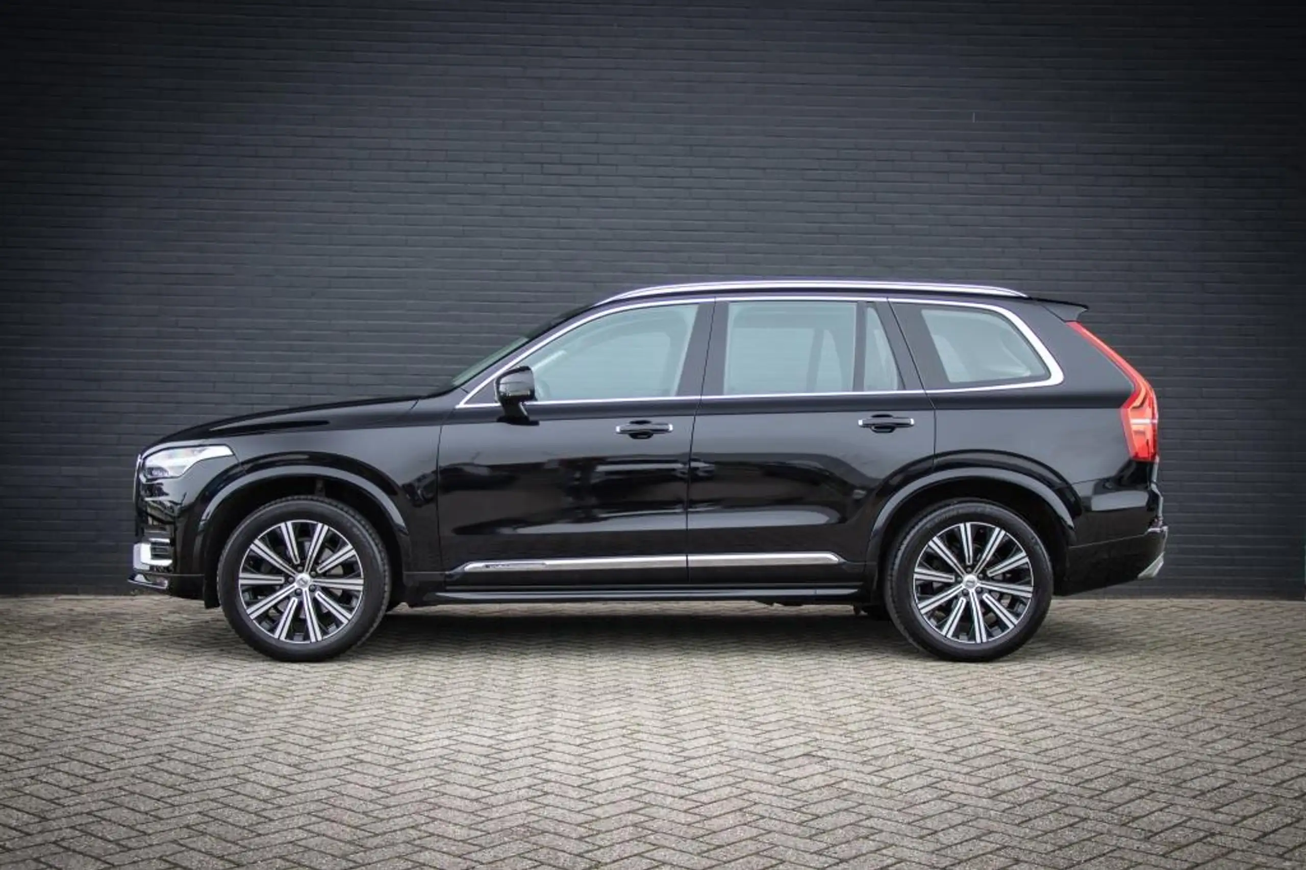 Volvo - XC90