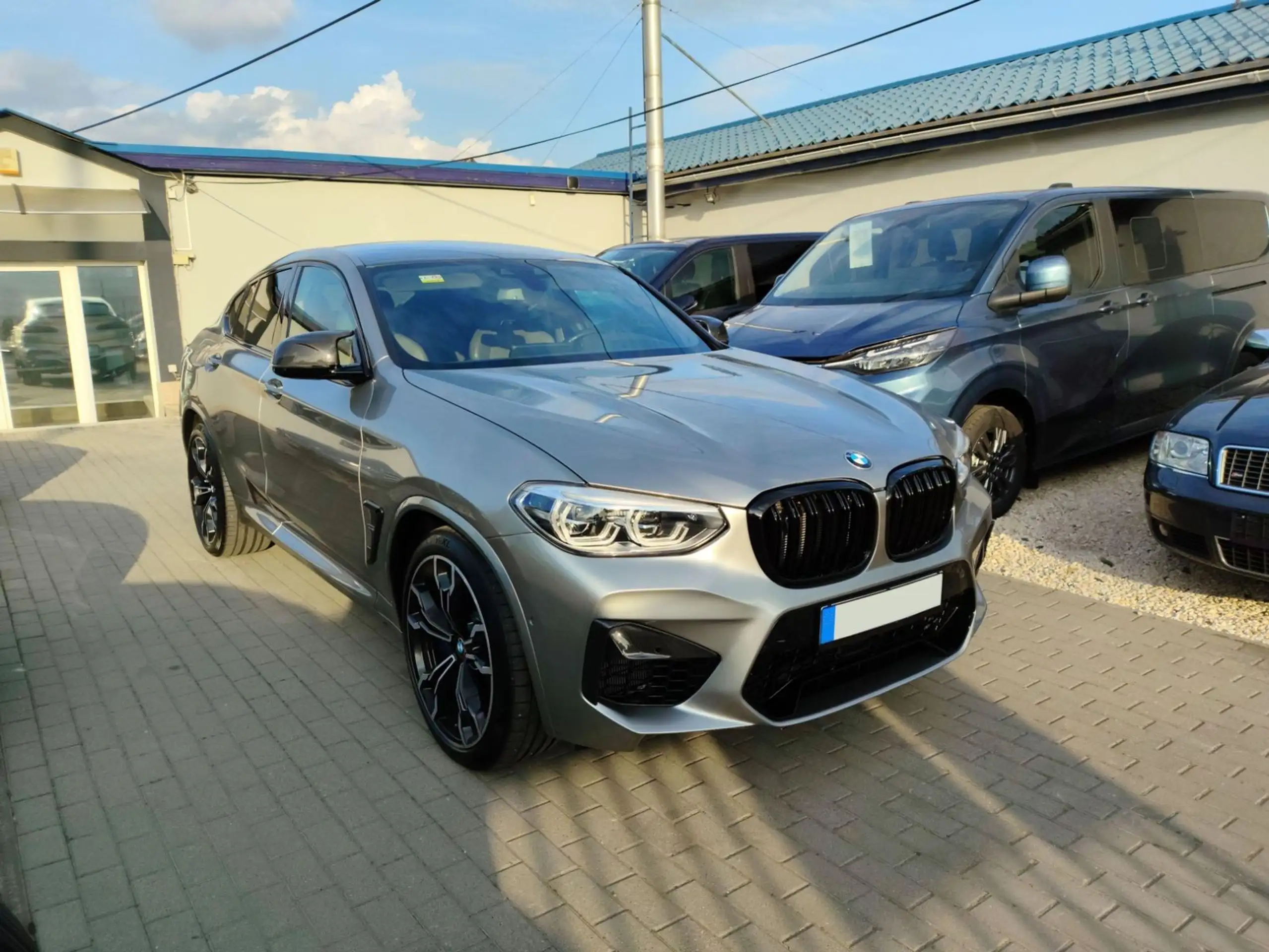 BMW - X4 M