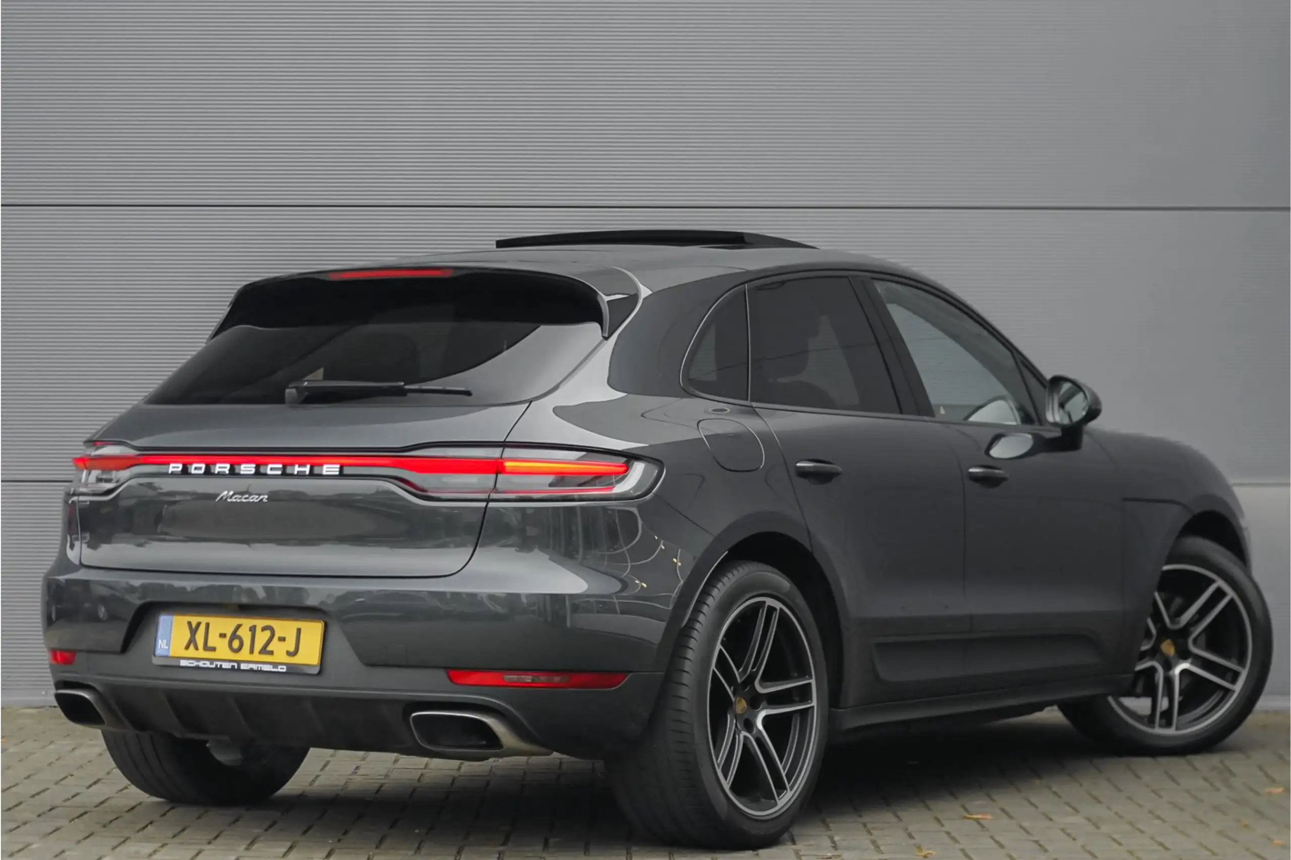 Porsche - Macan