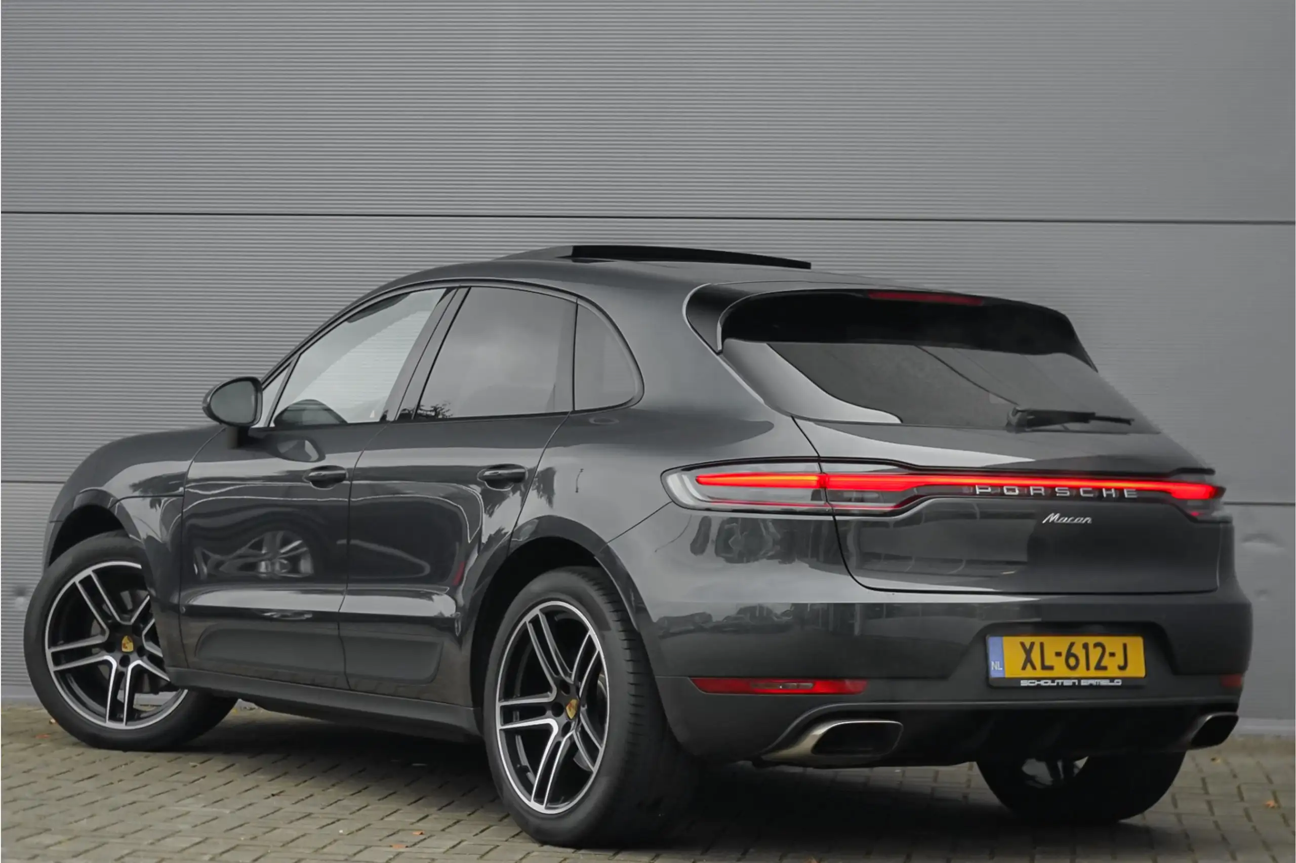 Porsche - Macan