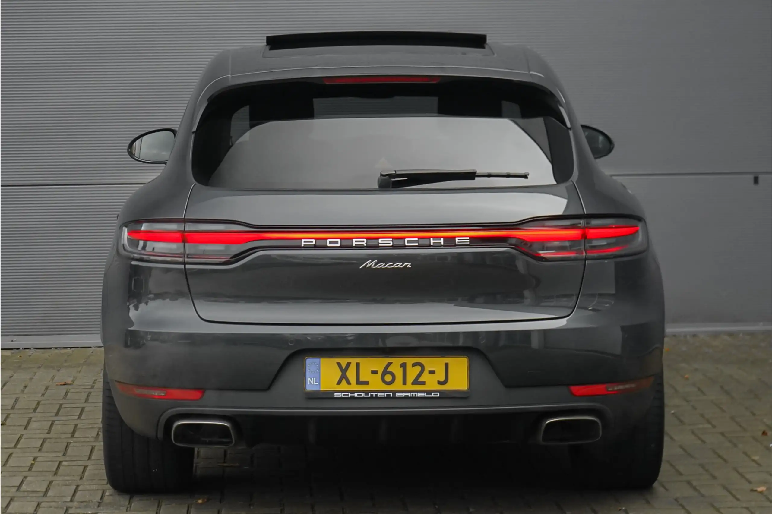 Porsche - Macan