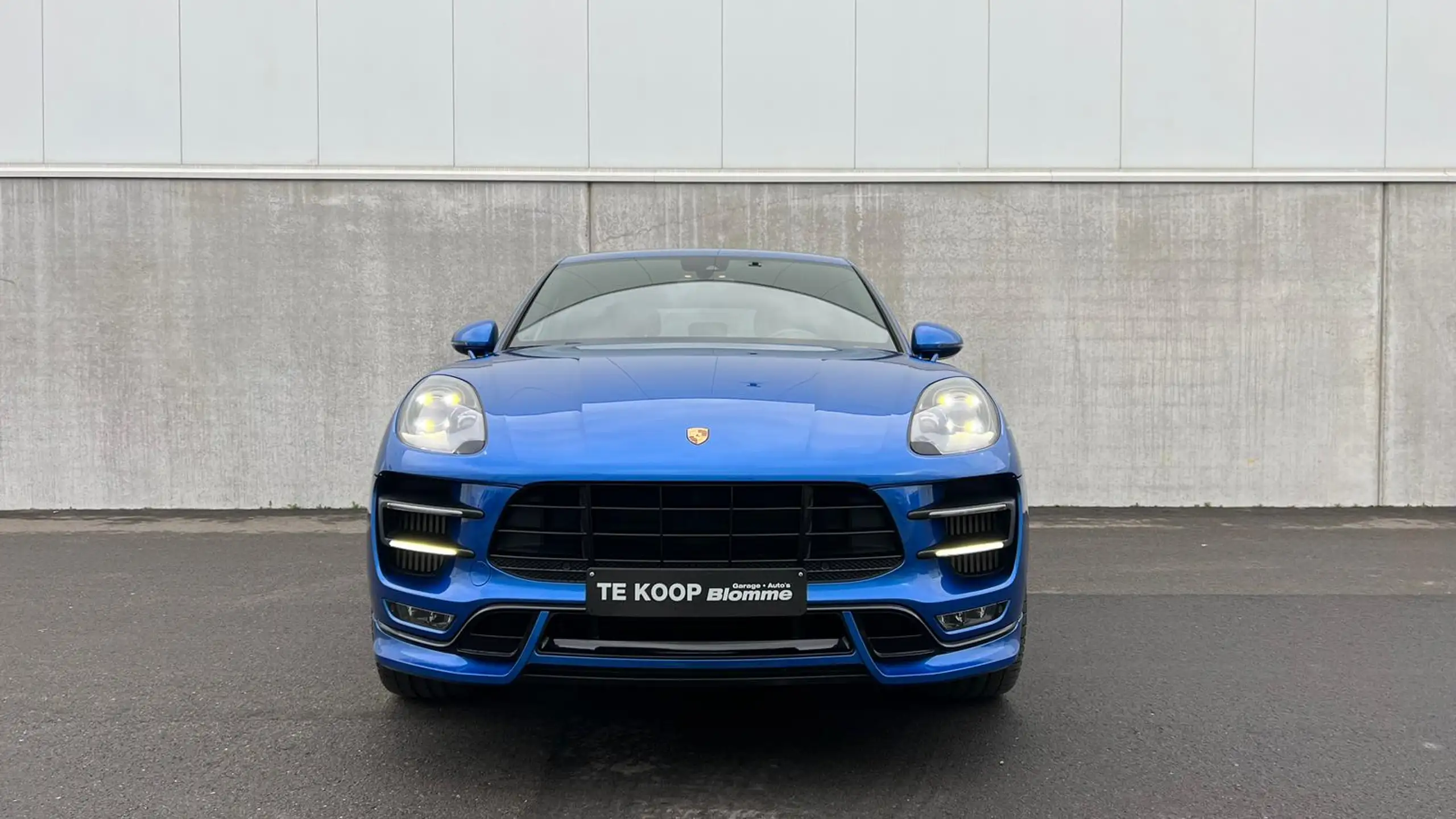 Porsche - Macan