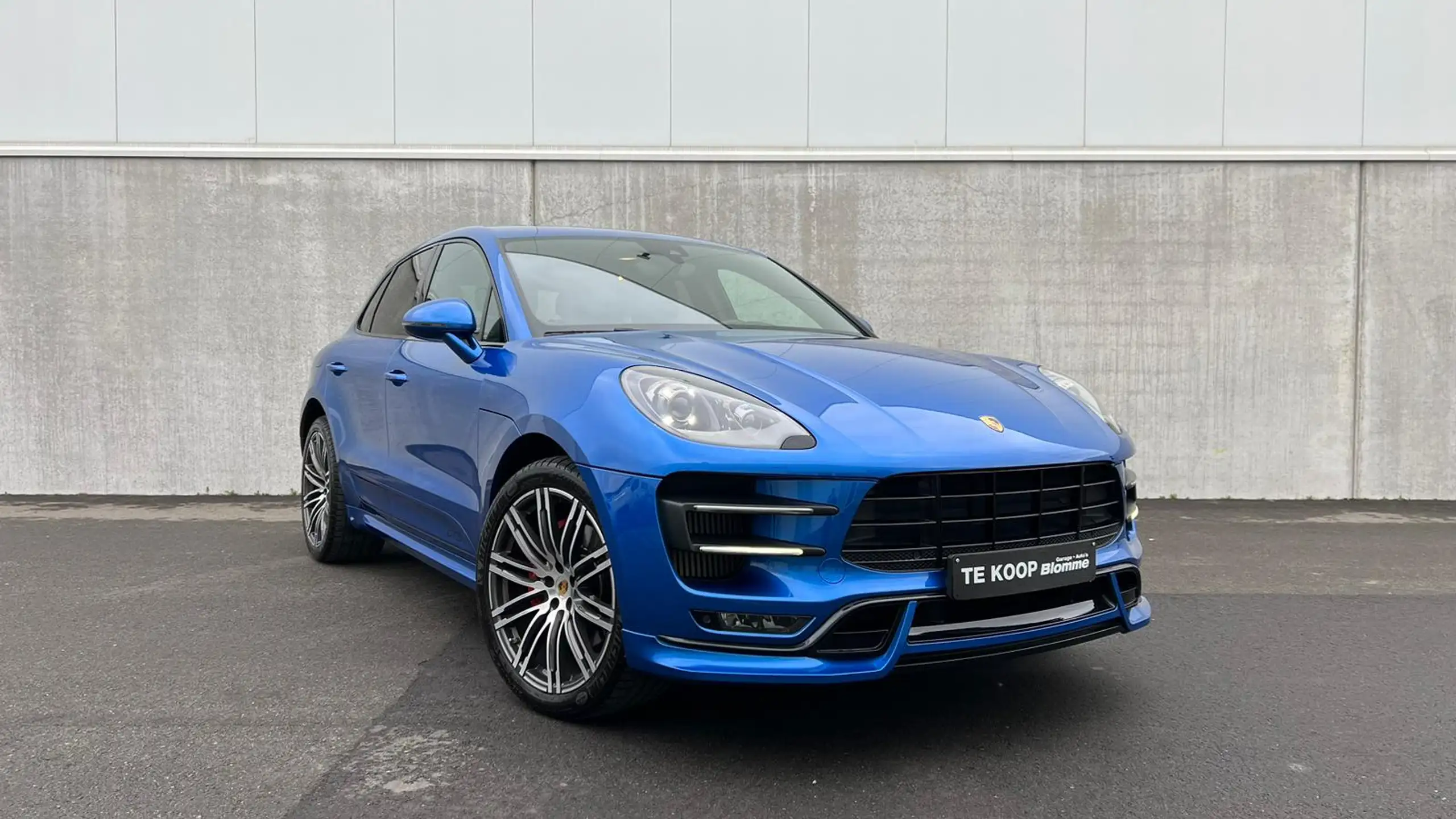 Porsche - Macan