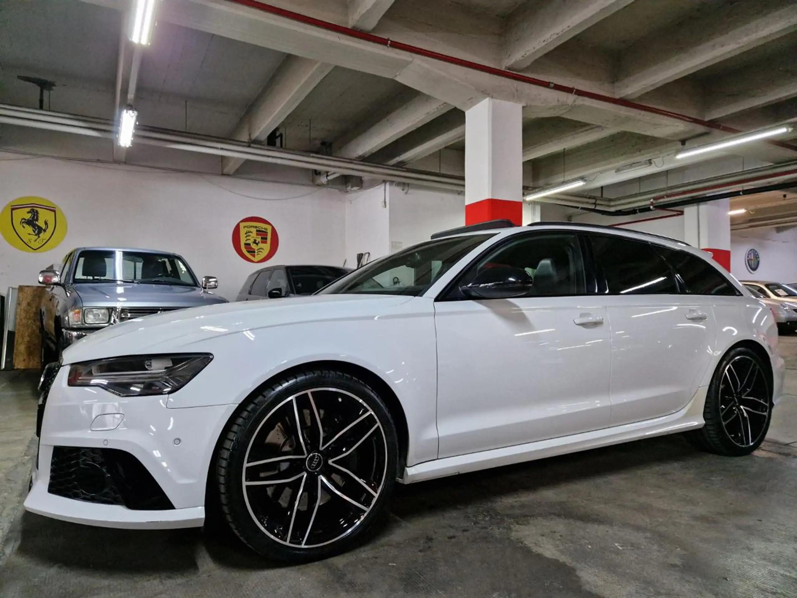 Audi - RS6