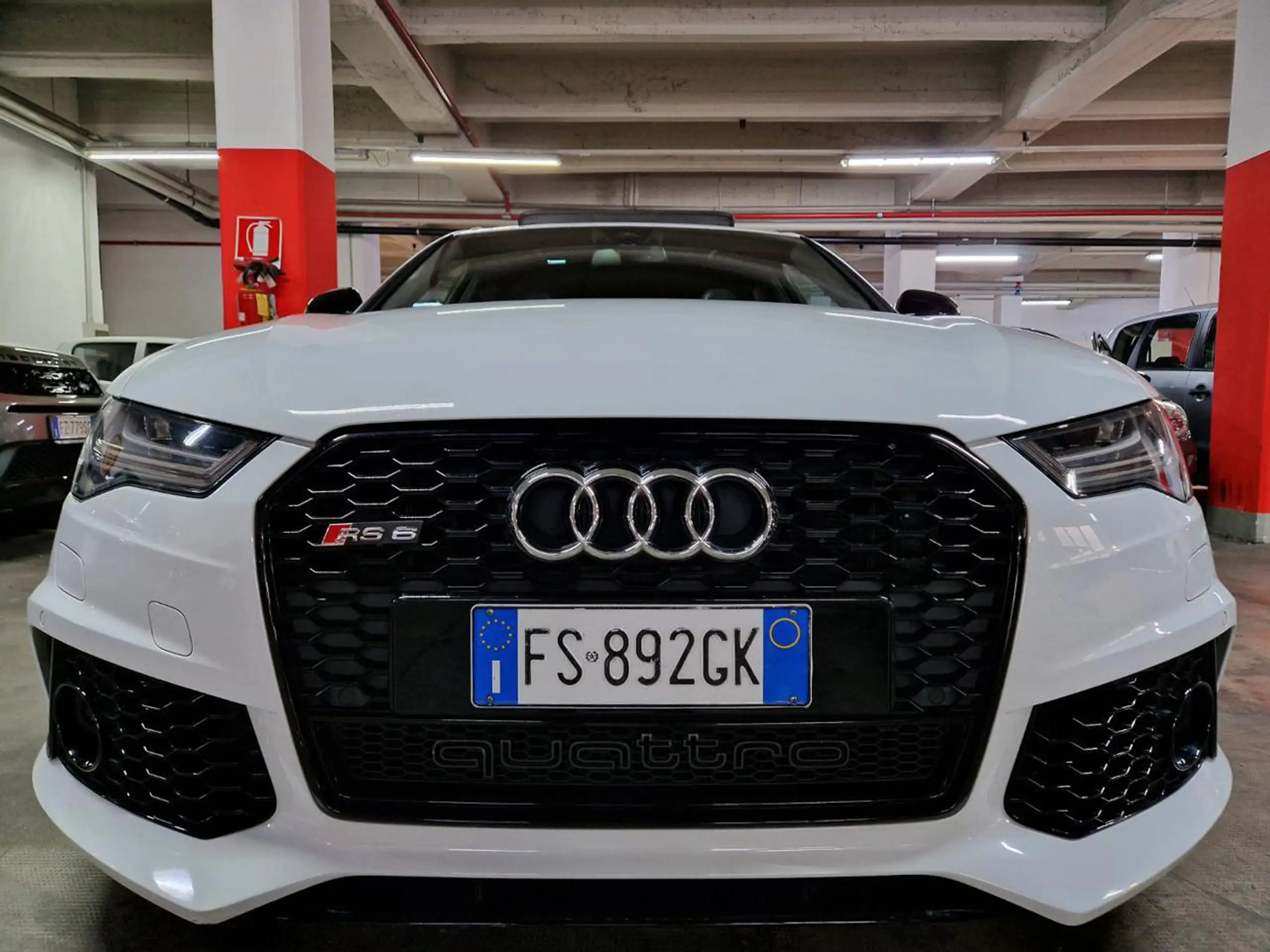 Audi - RS6