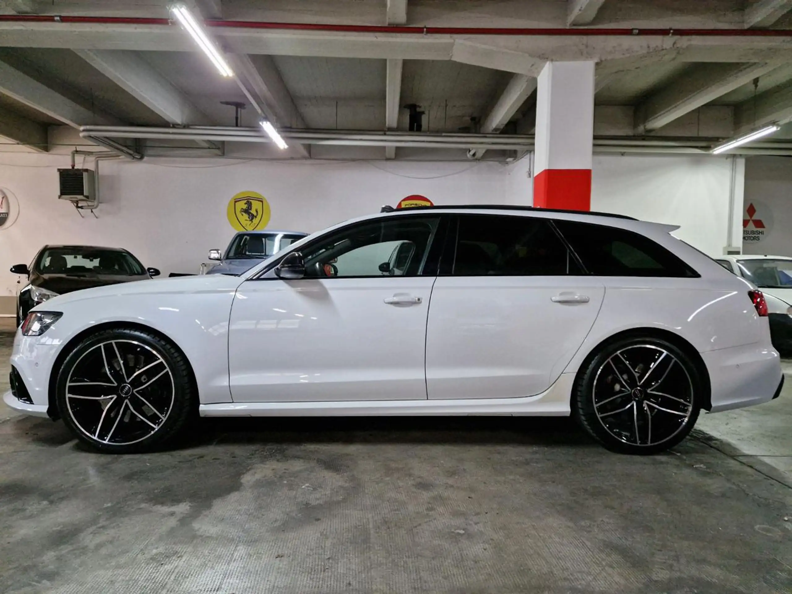 Audi - RS6