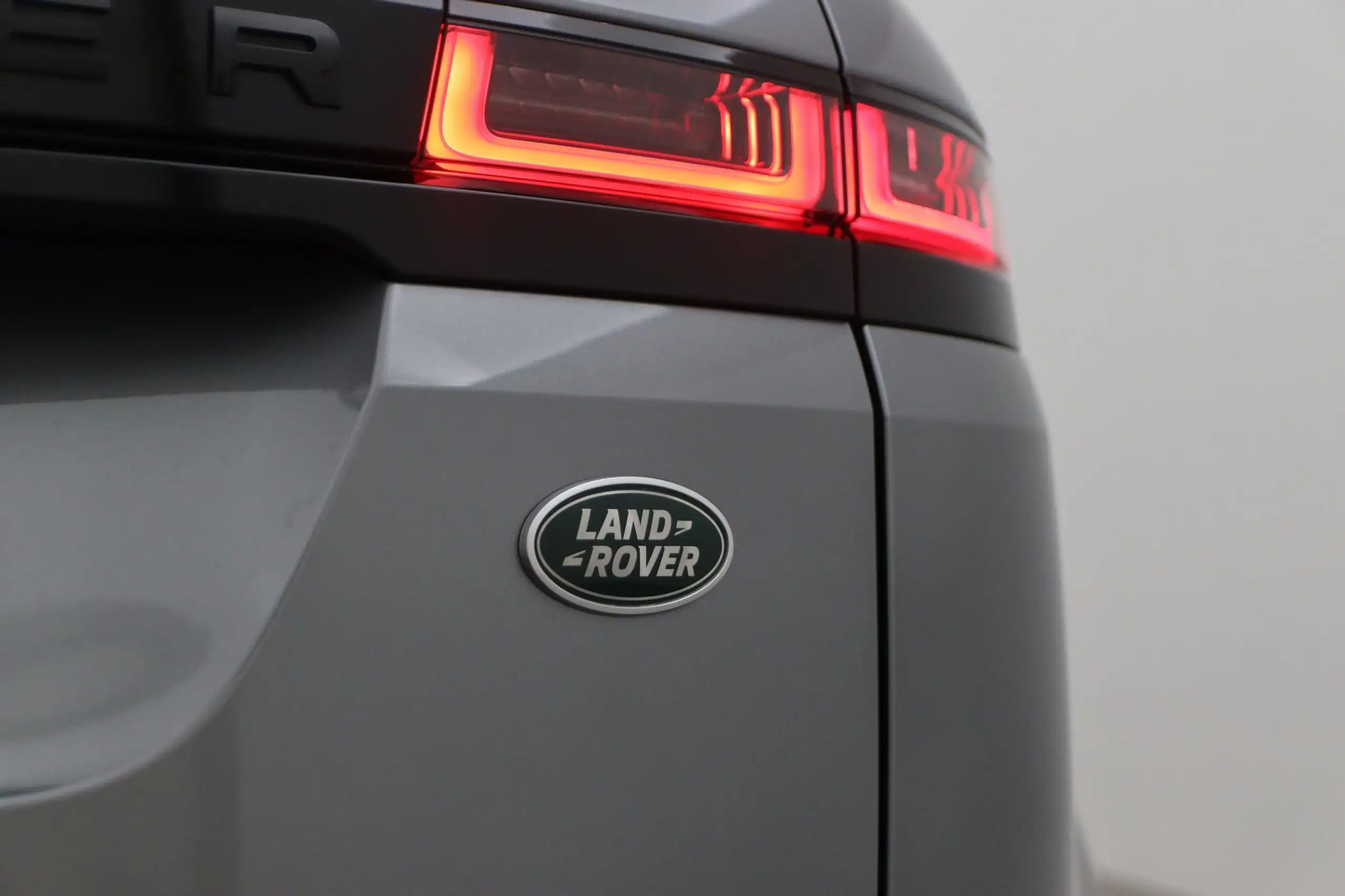 Land Rover - Range Rover Evoque