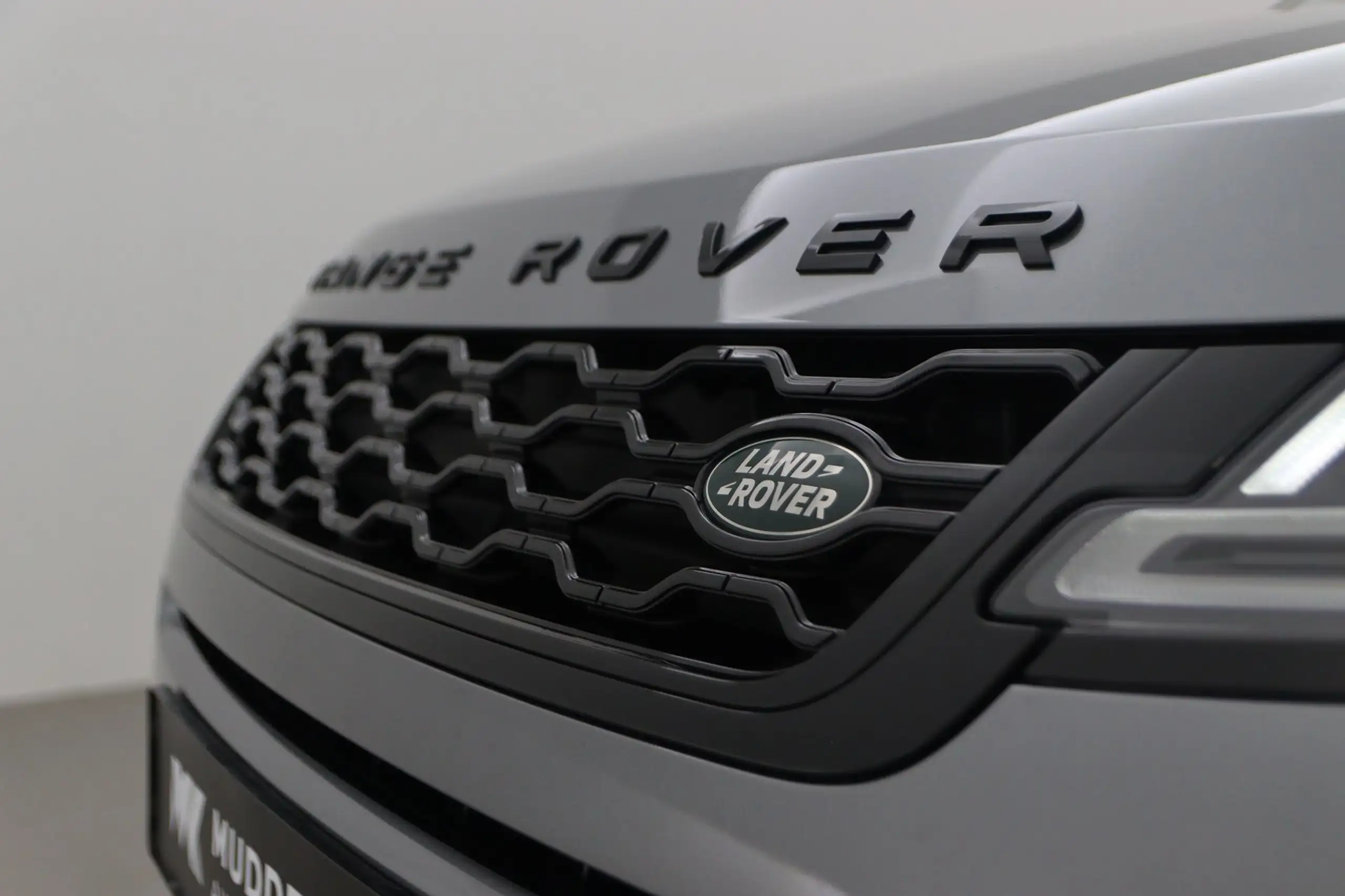 Land Rover - Range Rover Evoque