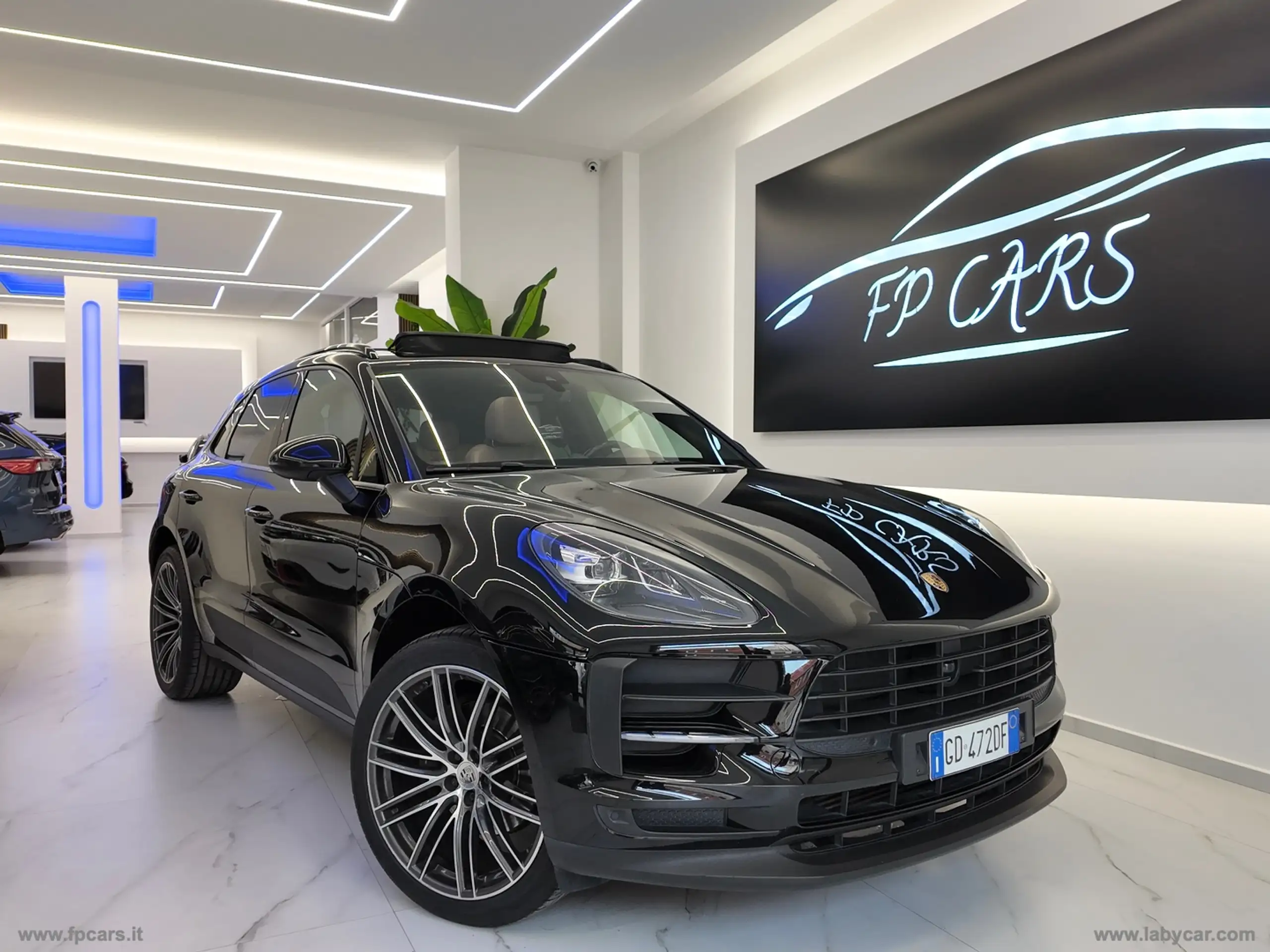 Porsche - Macan