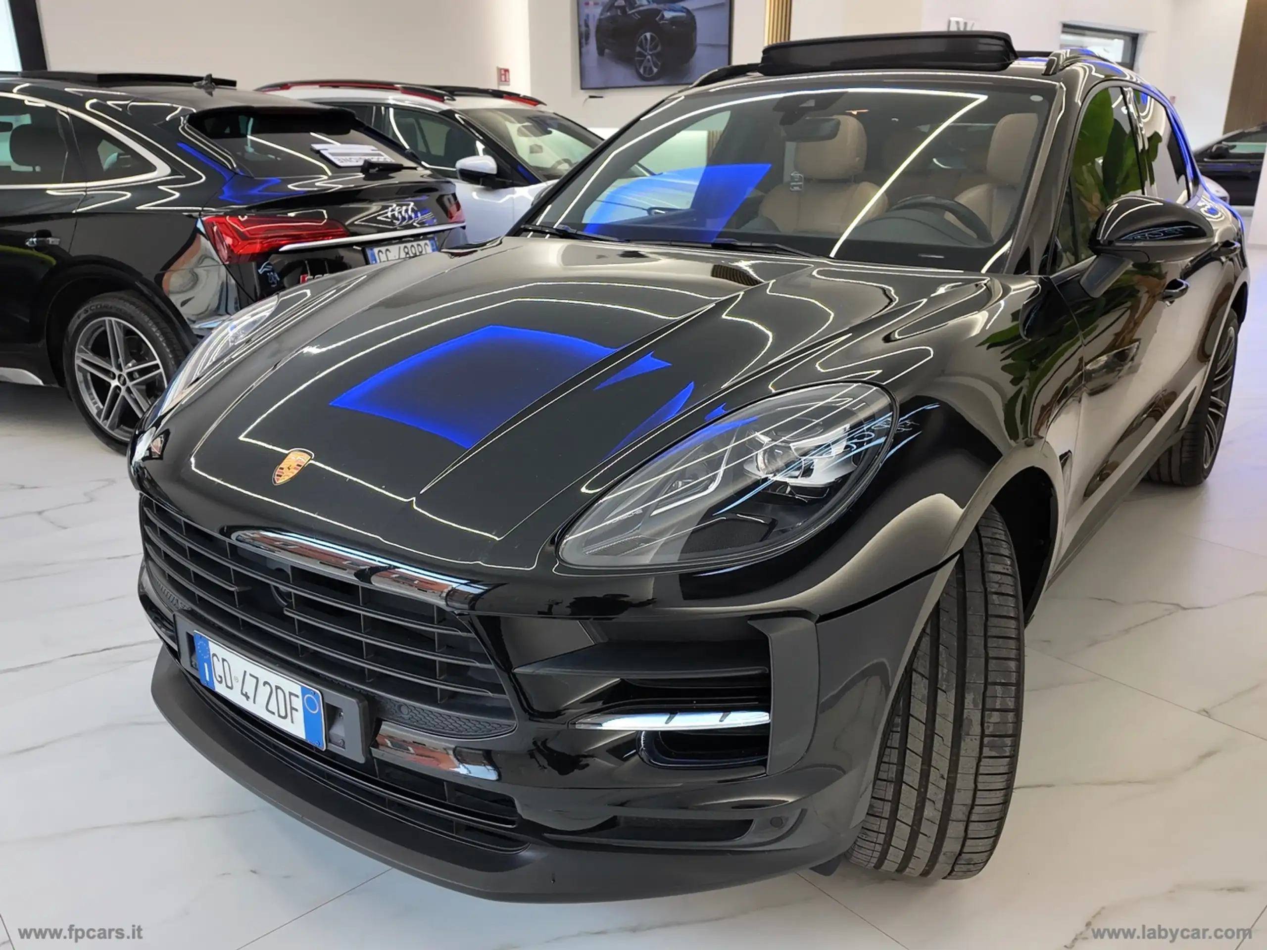 Porsche - Macan