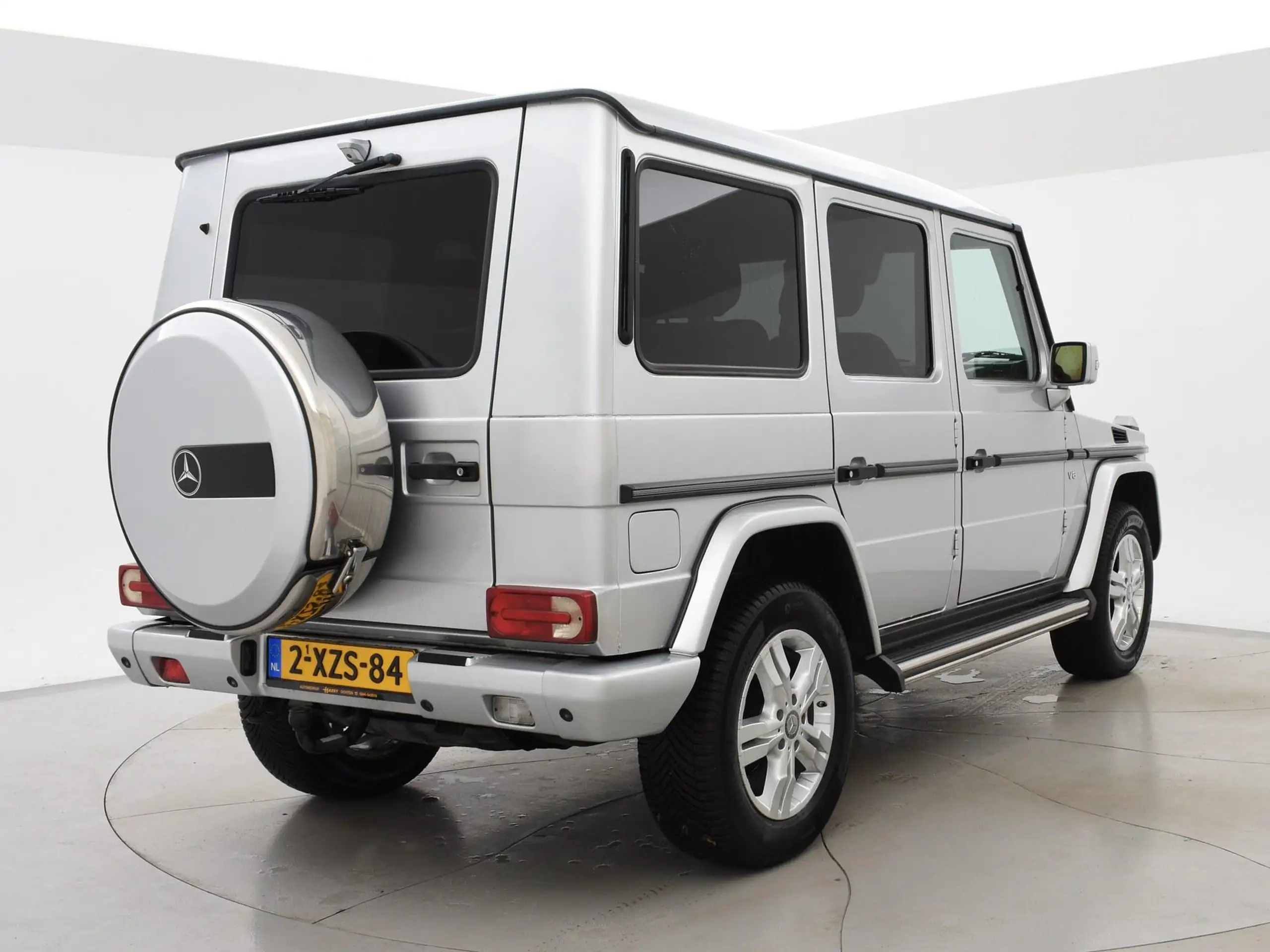 Mercedes-Benz - G 500