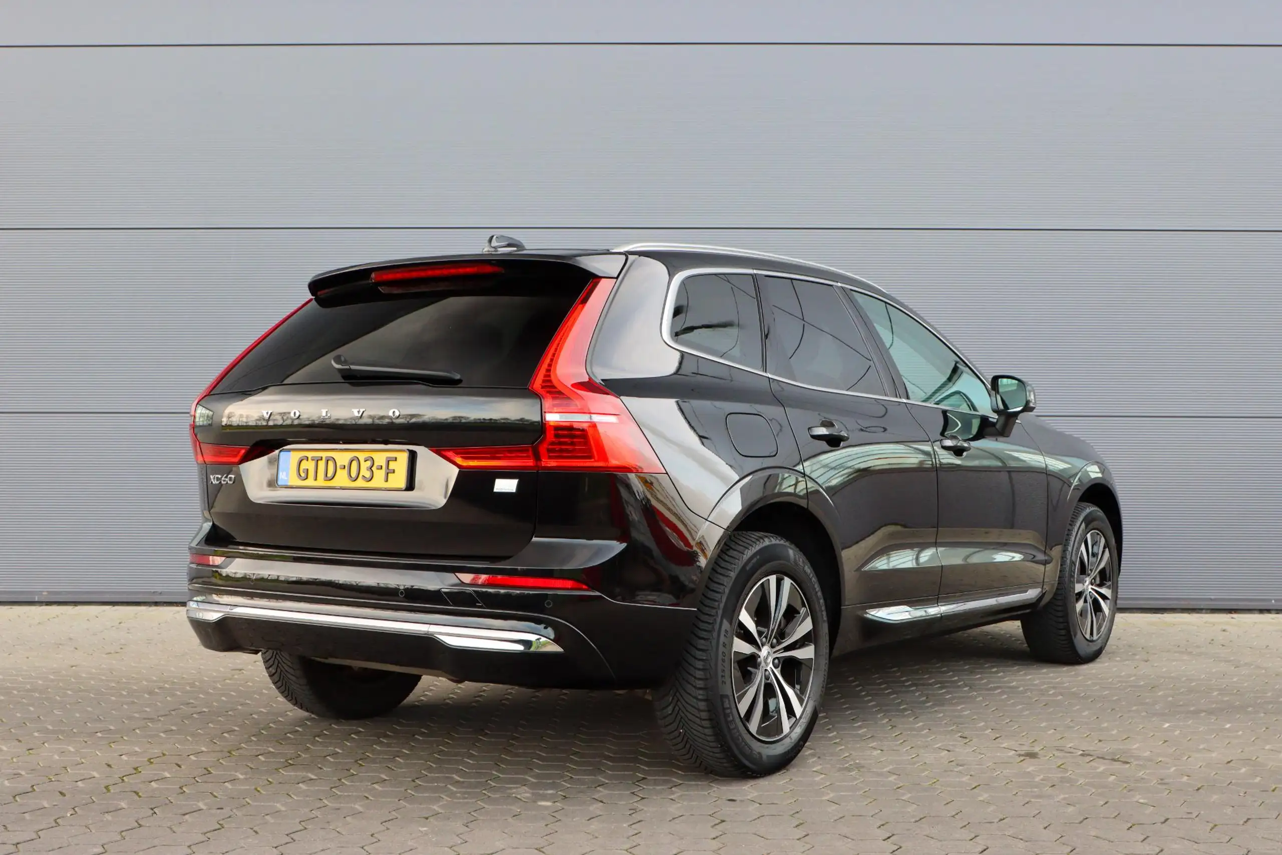 Volvo - XC60